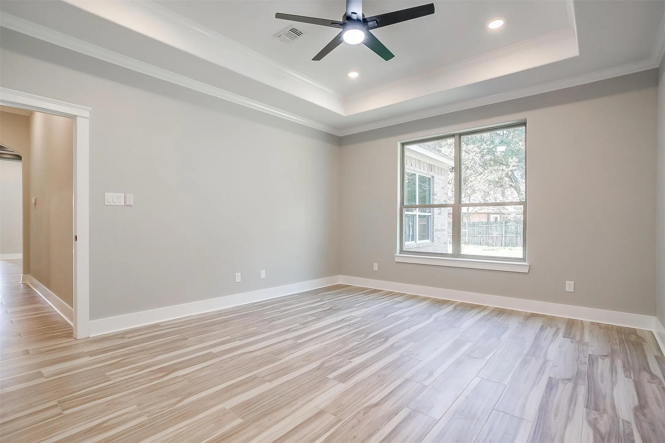 Single Family Residence For Rent in Hood County , 908 Meadowlark Lane, Granbury, Texas 76048, 4 Bedroom, 2 Bathroom, 2 Garage spaces, 2,169 Sqft, built in 2023, mls#21390179, Real Estate Agent in Granbury, Homes For Rent in Hood county, Homes For Rent in Granbury, Realtor in Granbury Texas, Real Estate Brokerage Independent Realty Texas, Luminita Cordes Realtor