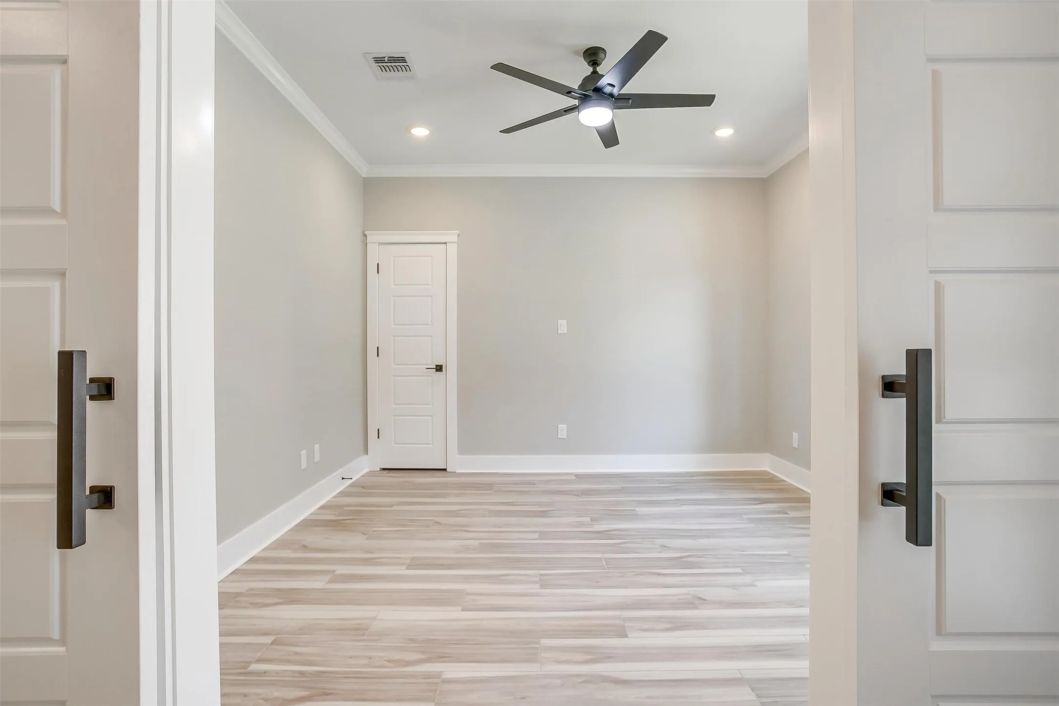 Single Family Residence For Rent in Hood County , 908 Meadowlark Lane, Granbury, Texas 76048, 4 Bedroom, 2 Bathroom, 2 Garage spaces, 2,169 Sqft, built in 2023, mls#21390179, Real Estate Agent in Granbury, Homes For Rent in Hood county, Homes For Rent in Granbury, Realtor in Granbury Texas, Real Estate Brokerage Independent Realty Texas, Luminita Cordes Realtor