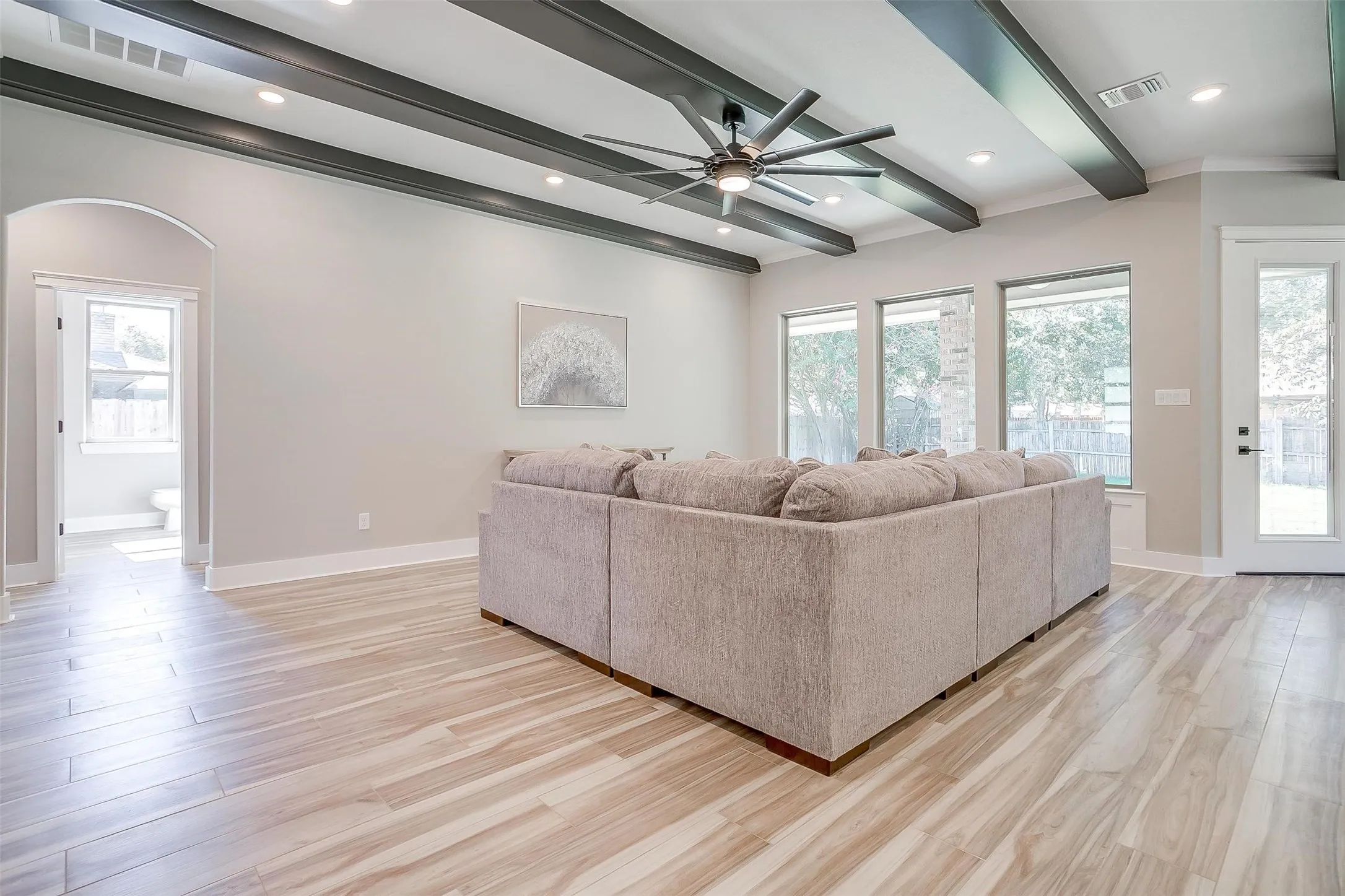 Single Family Residence For Rent in Hood County , 908 Meadowlark Lane, Granbury, Texas 76048, 4 Bedroom, 2 Bathroom, 2 Garage spaces, 2,169 Sqft, built in 2023, mls#21390179, Real Estate Agent in Granbury, Homes For Rent in Hood county, Homes For Rent in Granbury, Realtor in Granbury Texas, Real Estate Brokerage Independent Realty Texas, Luminita Cordes Realtor