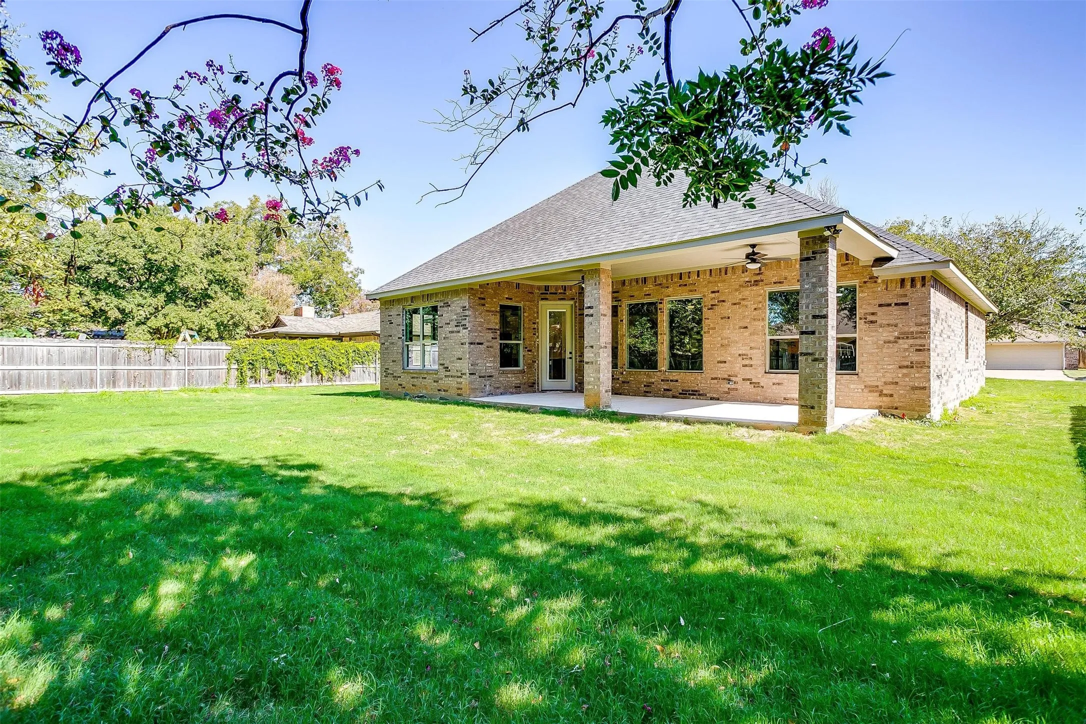 Single Family Residence For Rent in Hood County , 908 Meadowlark Lane, Granbury, Texas 76048, 4 Bedroom, 2 Bathroom, 2 Garage spaces, 2,169 Sqft, built in 2023, mls#21390179, Real Estate Agent in Granbury, Homes For Rent in Hood county, Homes For Rent in Granbury, Realtor in Granbury Texas, Real Estate Brokerage Independent Realty Texas, Luminita Cordes Realtor