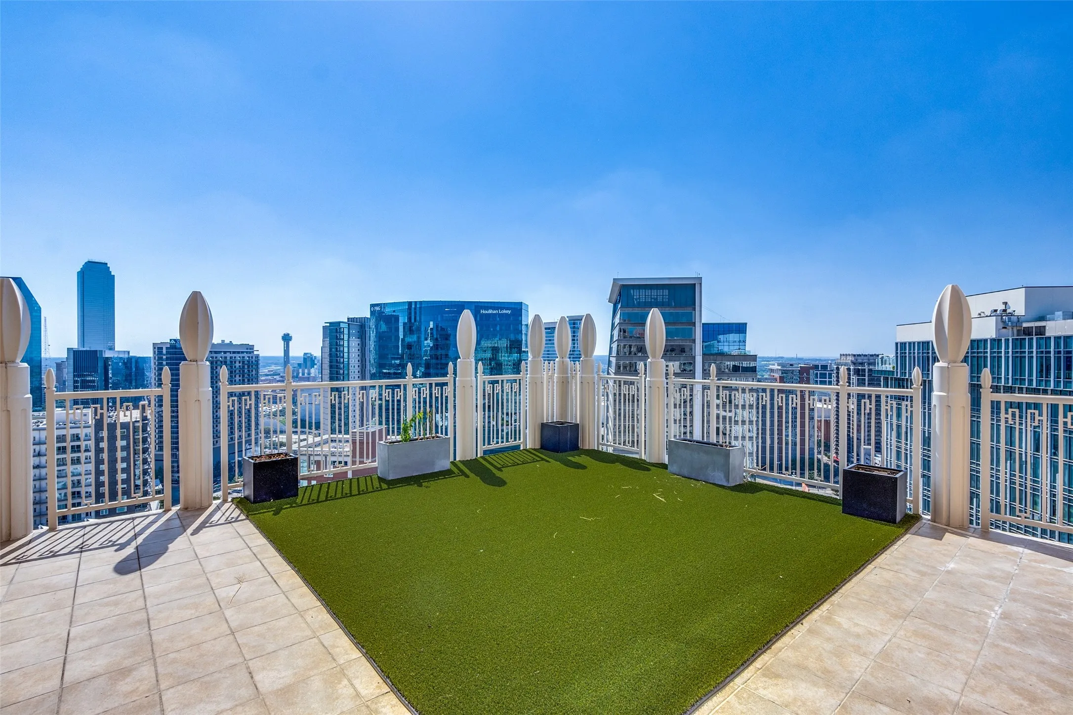 Condominium For Rent in Dallas County , 2555 N Pearl Street 2001, Dallas, Texas 75201, 2 Bedroom, 3 Bathroom, 2 Garage spaces, 2,647 Sqft, built in 2007, mls#21390177, Real Estate Agent in Dallas, Homes For Rent in Dallas county, Homes For Rent in Dallas, Realtor in Dallas Texas, Real Estate Brokerage Independent Realty Texas, Luminita Cordes Realtor