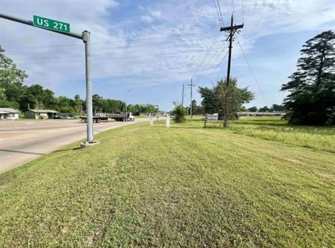 Unimproved Land For Sale in Upshur County , TBD 271/300 Highway, Gilmer, Texas 75644, 0, 0, Garage spaces, 0 Sqft, built in 0, mls#21388321, Real Estate Agent in Gilmer, Homes For Sale in Upshur county, Homes For Sale in Gilmer, Realtor in Gilmer Texas, Real Estate Brokerage Independent Realty Texas, Luminita Cordes Realtor
