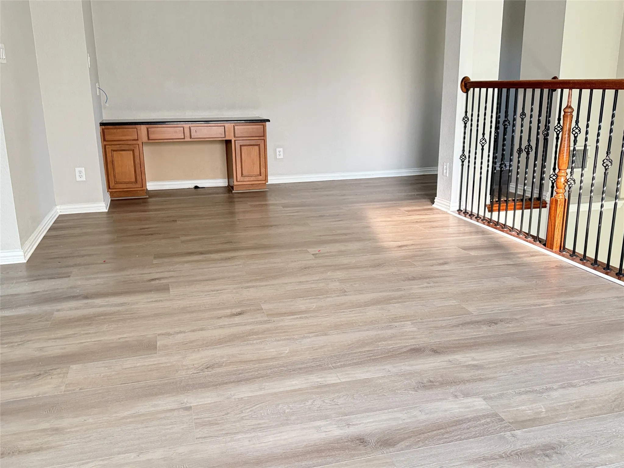 Single Family Residence For Rent in Collin County , 2108 Harris Place, Plano, Texas 75025, 3 Bedroom, 3 Bathroom, 2 Garage spaces, 2,072 Sqft, built in 2008, mls#21390196, Real Estate Agent in Plano, Homes For Rent in Collin county, Homes For Rent in Plano, Realtor in Plano Texas, Real Estate Brokerage Independent Realty Texas, Luminita Cordes Realtor