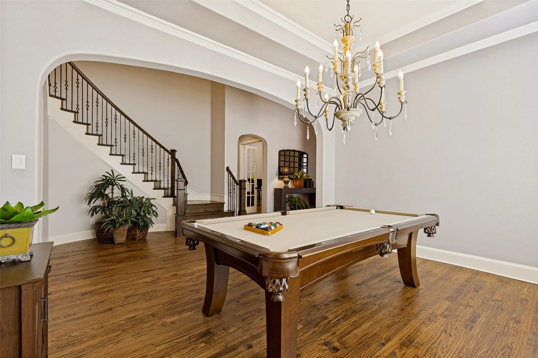 Single Family Residence For Sale in Denton County , 3120 Callander, The Colony, Texas 75056, 5 Bedroom, 6 Bathroom, 3 Garage spaces, 5,074 Sqft, built in 2013, mls#21383132, Real Estate Agent in The Colony, Homes For Sale in Denton county, Homes For Sale in The Colony, Realtor in The Colony Texas, Real Estate Brokerage Independent Realty Texas, Luminita Cordes Realtor