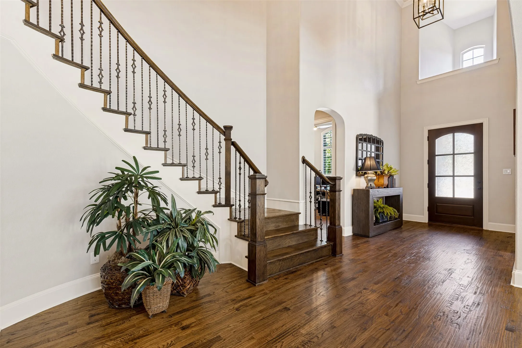 Single Family Residence For Sale in Denton County , 3120 Callander, The Colony, Texas 75056, 5 Bedroom, 6 Bathroom, 3 Garage spaces, 5,074 Sqft, built in 2013, mls#21383132, Real Estate Agent in The Colony, Homes For Sale in Denton county, Homes For Sale in The Colony, Realtor in The Colony Texas, Real Estate Brokerage Independent Realty Texas, Luminita Cordes Realtor