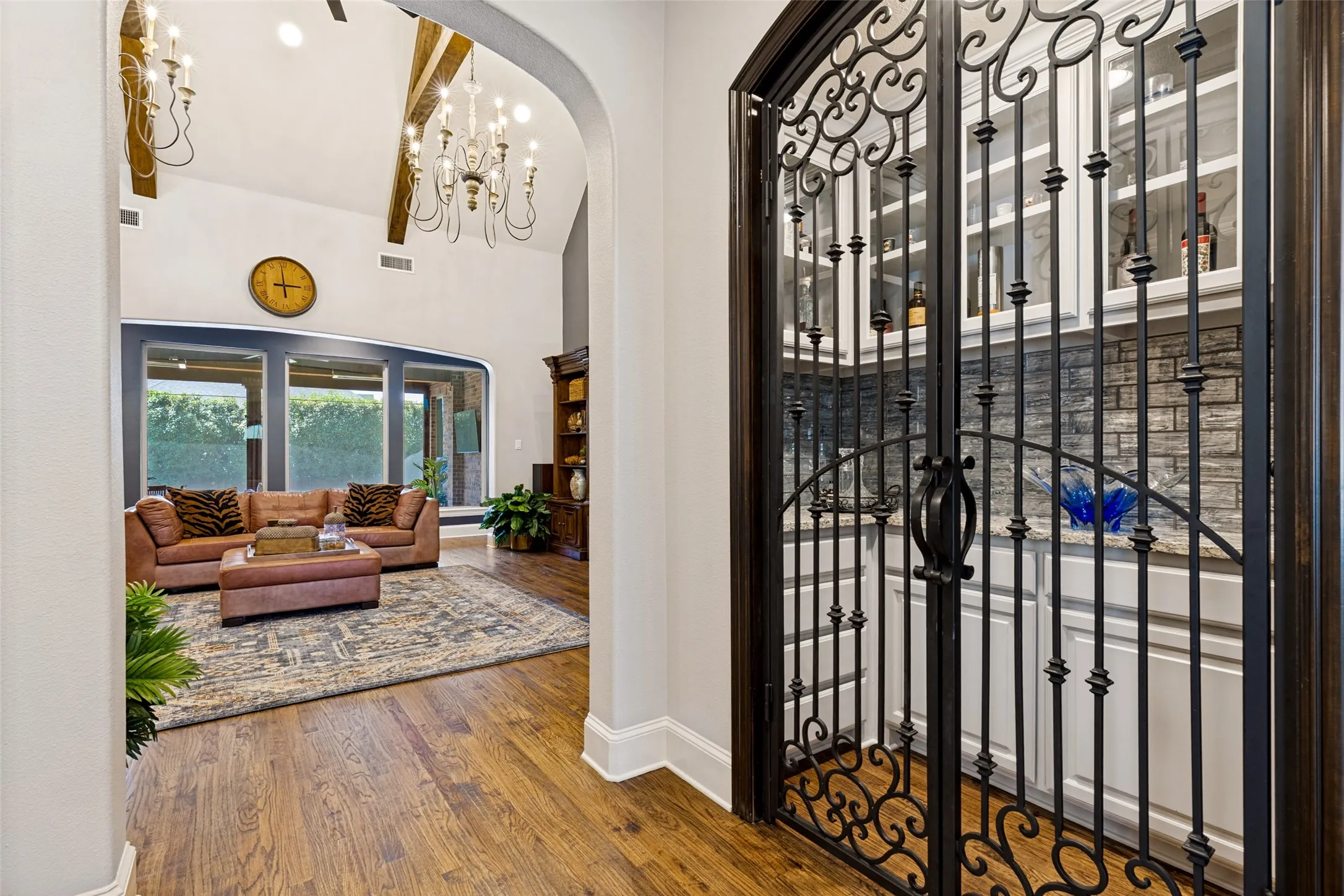 Single Family Residence For Sale in Denton County , 3120 Callander, The Colony, Texas 75056, 5 Bedroom, 6 Bathroom, 3 Garage spaces, 5,074 Sqft, built in 2013, mls#21383132, Real Estate Agent in The Colony, Homes For Sale in Denton county, Homes For Sale in The Colony, Realtor in The Colony Texas, Real Estate Brokerage Independent Realty Texas, Luminita Cordes Realtor