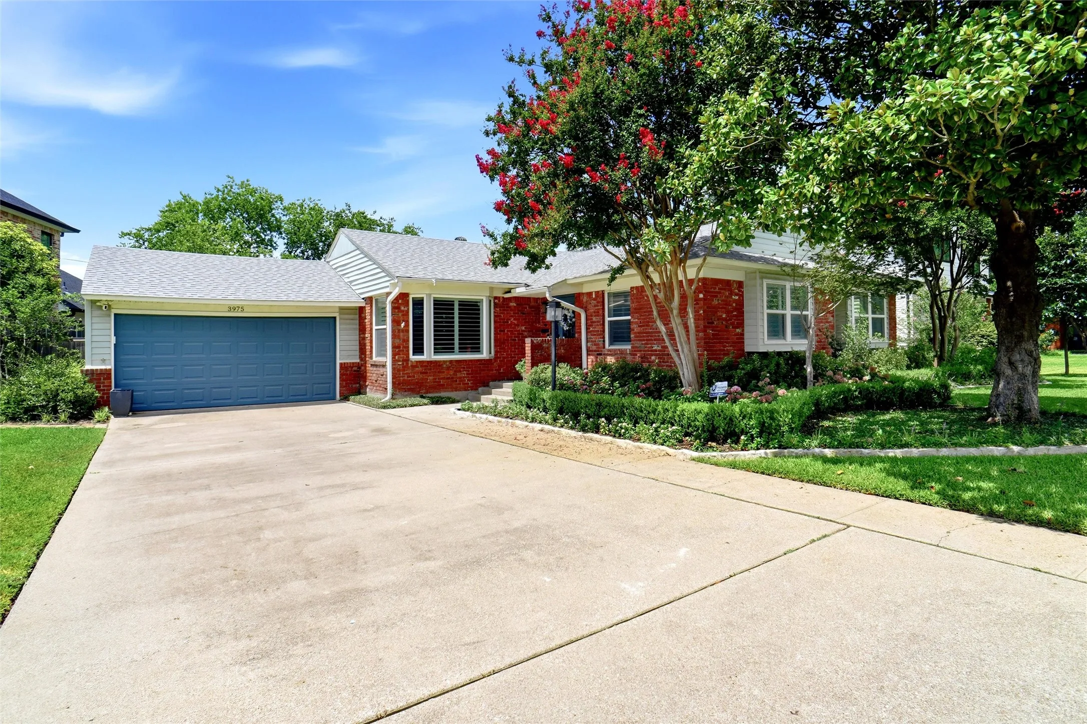 Single Family Residence For Sale