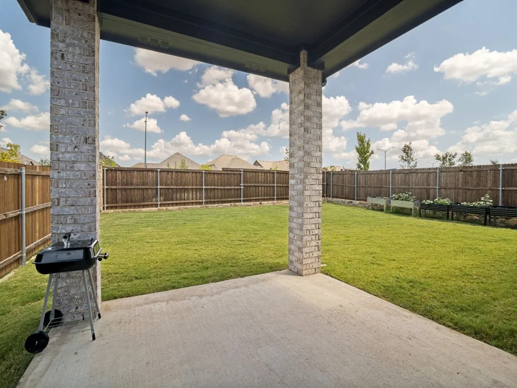 Single Family Residence For Rent in Collin County , 733 Grand Dale Drive, Lavon, Texas 75166, 4 Bedroom, 3 Bathroom, 2 Garage spaces, 2,714 Sqft, built in 2024, mls#21389491, Real Estate Agent in Lavon, Homes For Rent in Collin county, Homes For Rent in Lavon, Realtor in Lavon Texas, Real Estate Brokerage Independent Realty Texas, Luminita Cordes Realtor