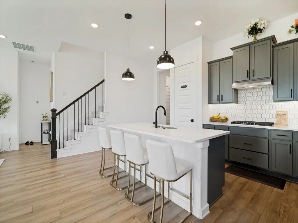 Single Family Residence For Rent in Collin County , 733 Grand Dale Drive, Lavon, Texas 75166, 4 Bedroom, 3 Bathroom, 2 Garage spaces, 2,714 Sqft, built in 2024, mls#21389491, Real Estate Agent in Lavon, Homes For Rent in Collin county, Homes For Rent in Lavon, Realtor in Lavon Texas, Real Estate Brokerage Independent Realty Texas, Luminita Cordes Realtor
