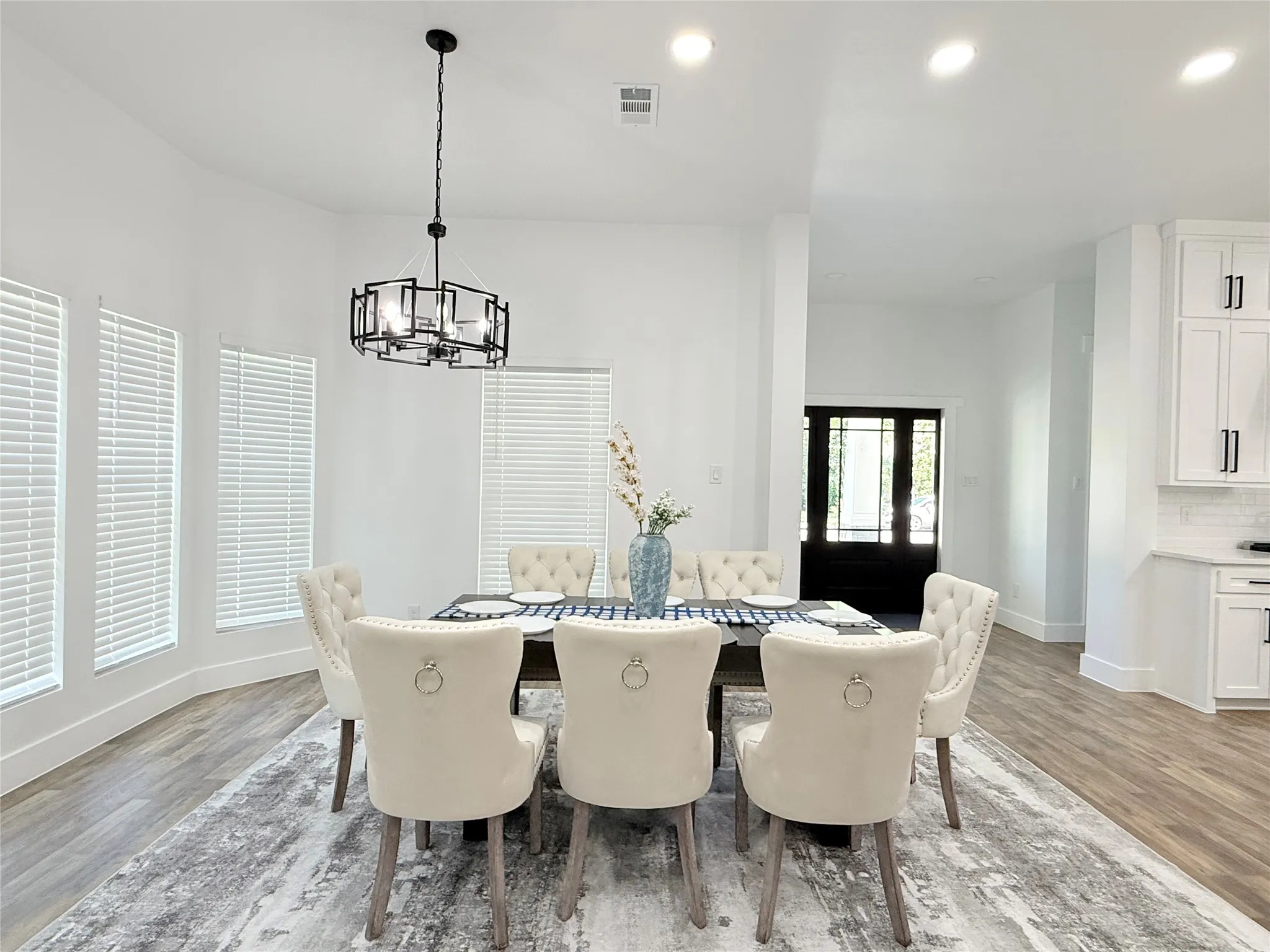 Single Family Residence For Rent in Dallas County , 4602 Sycamore Street, Dallas, Texas 75204, 4 Bedroom, 4 Bathroom, 2 Garage spaces, 3,000 Sqft, built in 2024, mls#21390211, Real Estate Agent in Dallas, Homes For Rent in Dallas county, Homes For Rent in Dallas, Realtor in Dallas Texas, Real Estate Brokerage Independent Realty Texas, Luminita Cordes Realtor
