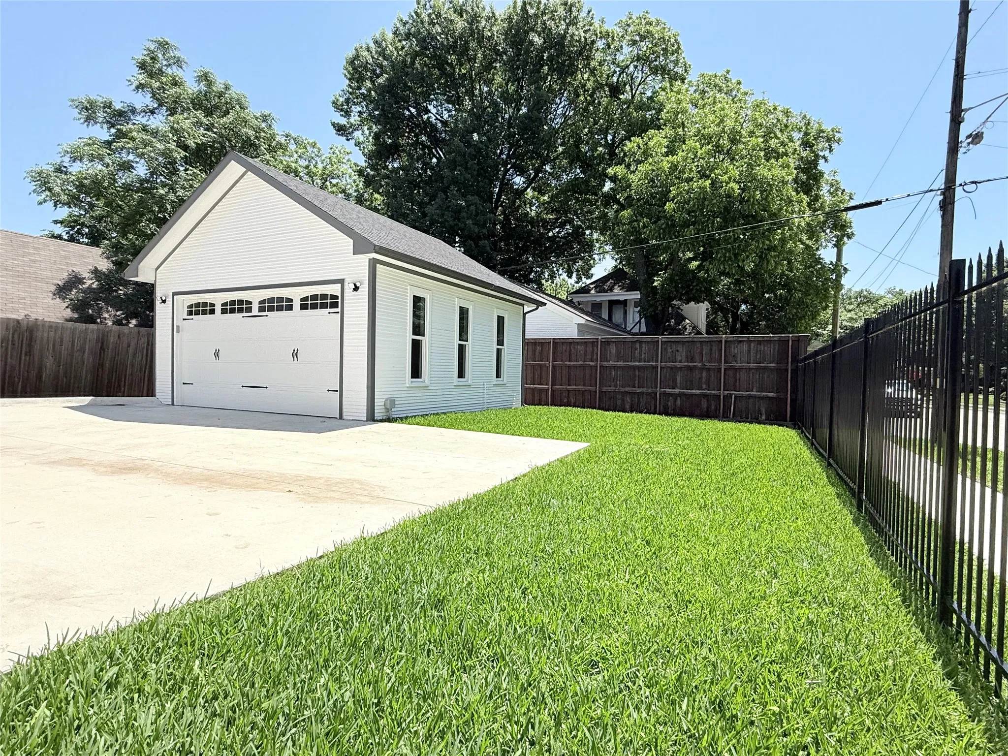 Single Family Residence For Rent in Dallas County , 4602 Sycamore Street, Dallas, Texas 75204, 4 Bedroom, 4 Bathroom, 2 Garage spaces, 3,000 Sqft, built in 2024, mls#21390211, Real Estate Agent in Dallas, Homes For Rent in Dallas county, Homes For Rent in Dallas, Realtor in Dallas Texas, Real Estate Brokerage Independent Realty Texas, Luminita Cordes Realtor