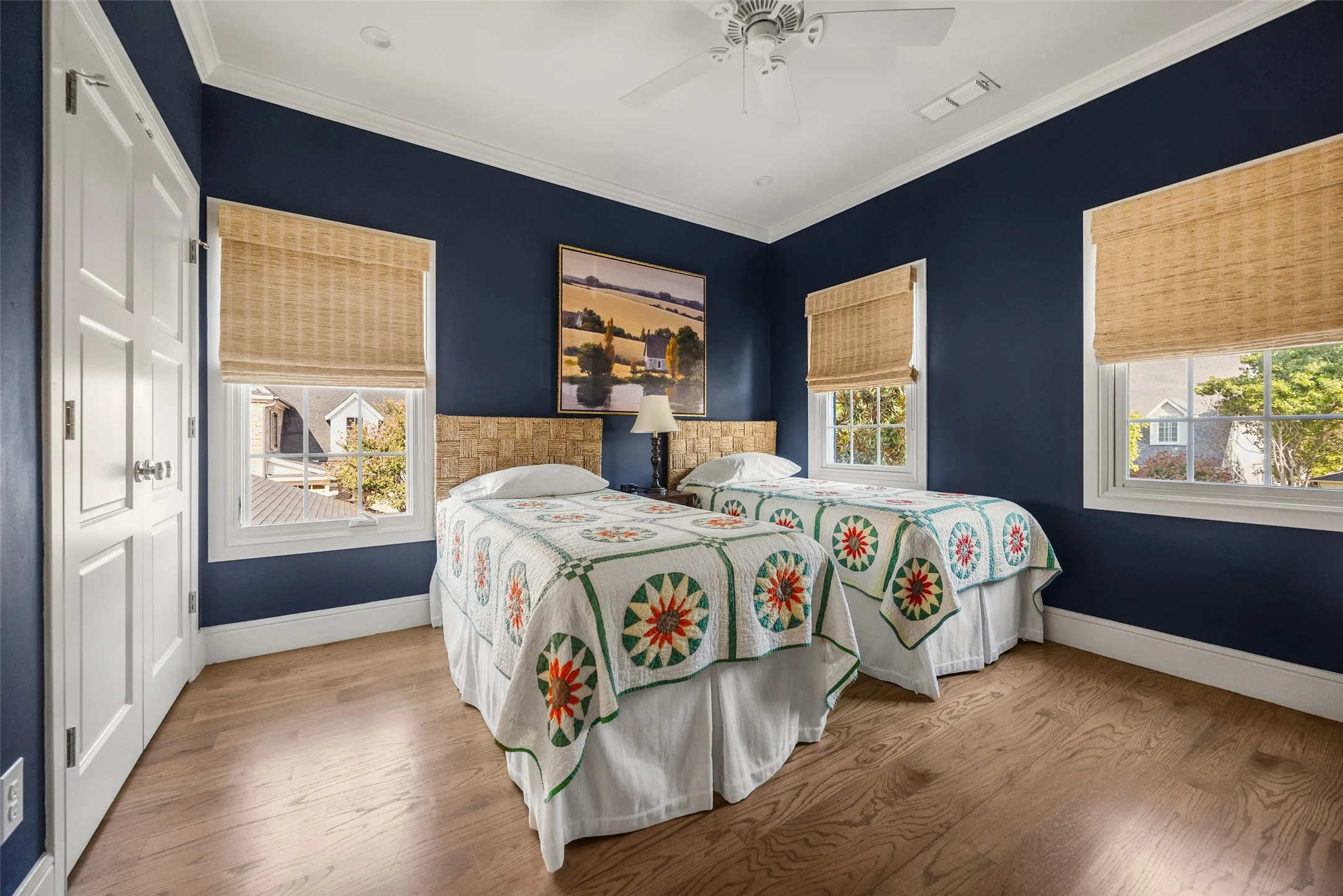 Single Family Residence For Sale in Dallas County , 5718 W Hanover Avenue, Dallas, Texas 75209, 4 Bedroom, 4 Bathroom, 2 Garage spaces, 3,213 Sqft, built in 2015, mls#21387687, Real Estate Agent in Dallas, Homes For Sale in Dallas county, Homes For Sale in Dallas, Realtor in Dallas Texas, Real Estate Brokerage Independent Realty Texas, Luminita Cordes Realtor