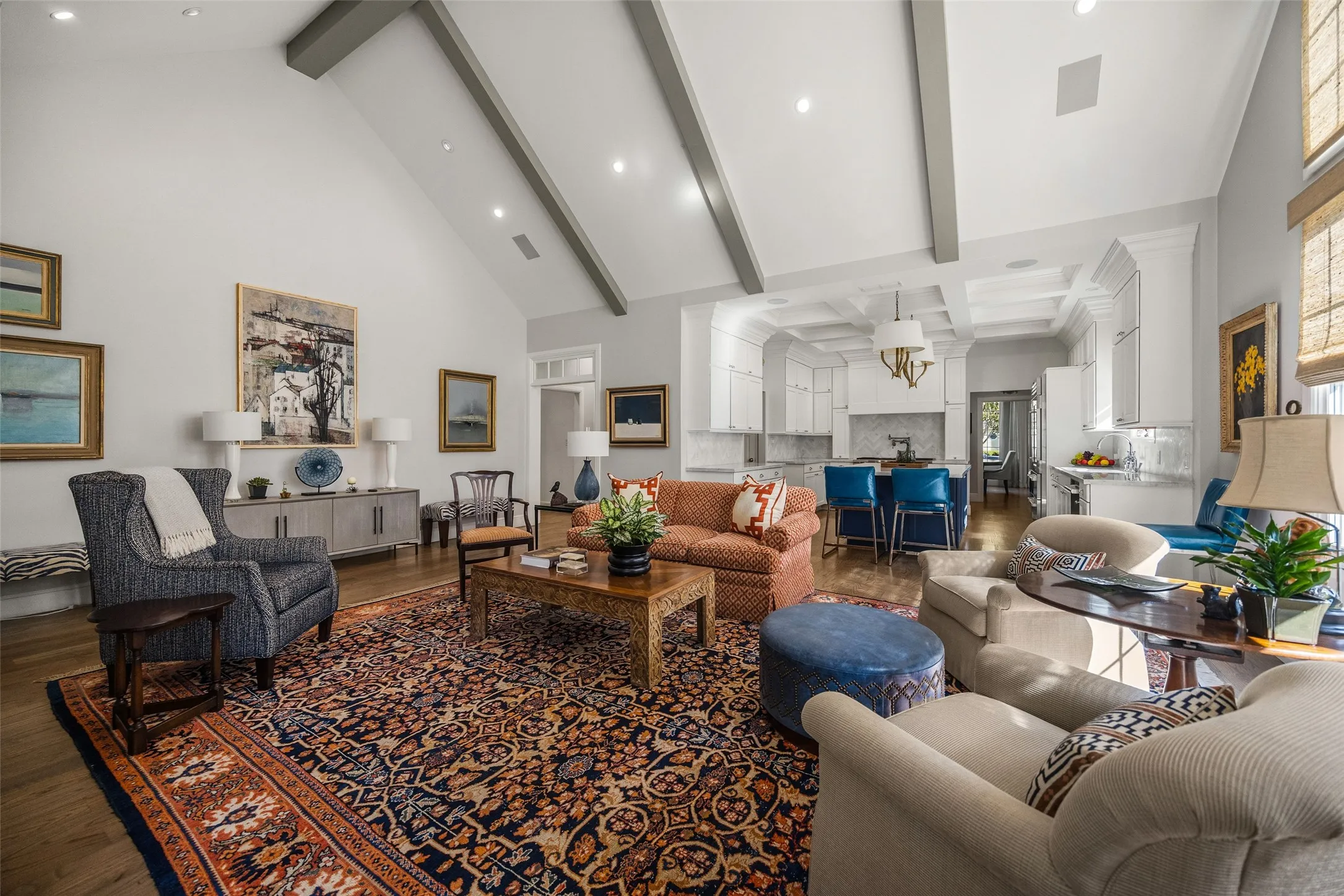 Single Family Residence For Sale in Dallas County , 5718 W Hanover Avenue, Dallas, Texas 75209, 4 Bedroom, 4 Bathroom, 2 Garage spaces, 3,213 Sqft, built in 2015, mls#21387687, Real Estate Agent in Dallas, Homes For Sale in Dallas county, Homes For Sale in Dallas, Realtor in Dallas Texas, Real Estate Brokerage Independent Realty Texas, Luminita Cordes Realtor