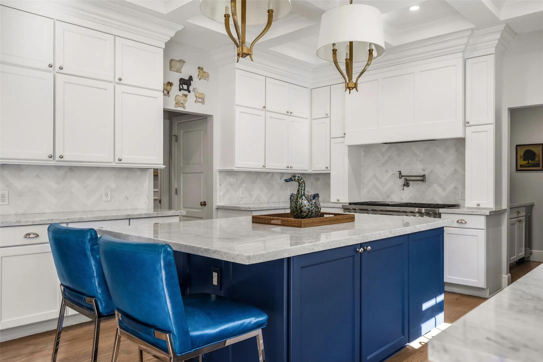 Single Family Residence For Sale in Dallas County , 5718 W Hanover Avenue, Dallas, Texas 75209, 4 Bedroom, 4 Bathroom, 2 Garage spaces, 3,213 Sqft, built in 2015, mls#21387687, Real Estate Agent in Dallas, Homes For Sale in Dallas county, Homes For Sale in Dallas, Realtor in Dallas Texas, Real Estate Brokerage Independent Realty Texas, Luminita Cordes Realtor