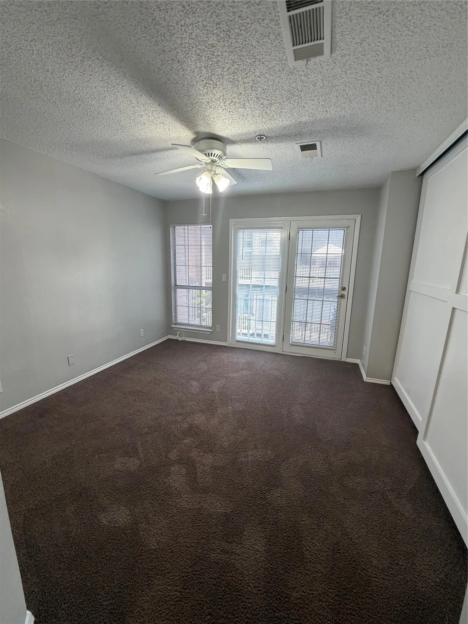 Townhouse For Rent in Dallas County , 7474 Fair Oaks Avenue, Dallas, Texas 75231, 2 Bedroom, 3 Bathroom, 1 Garage spaces, 1,392 Sqft, built in 1986, mls#21390218, Real Estate Agent in Dallas, Homes For Rent in Dallas county, Homes For Rent in Dallas, Realtor in Dallas Texas, Real Estate Brokerage Independent Realty Texas, Luminita Cordes Realtor