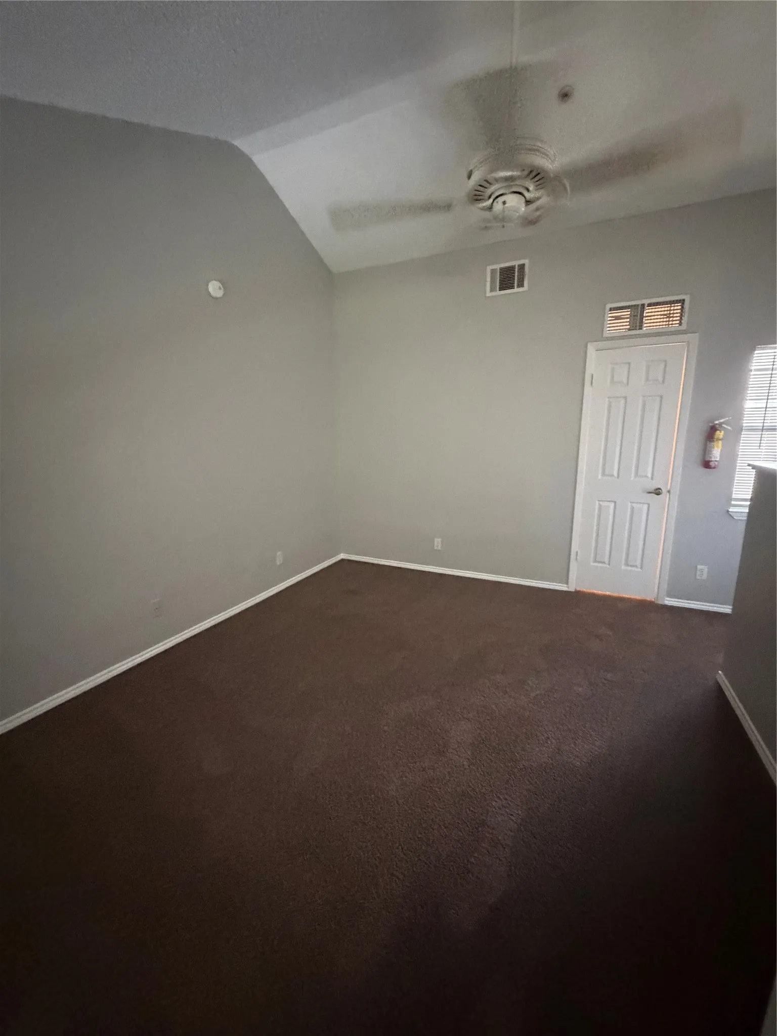 Townhouse For Rent in Dallas County , 7474 Fair Oaks Avenue, Dallas, Texas 75231, 2 Bedroom, 3 Bathroom, 1 Garage spaces, 1,392 Sqft, built in 1986, mls#21390218, Real Estate Agent in Dallas, Homes For Rent in Dallas county, Homes For Rent in Dallas, Realtor in Dallas Texas, Real Estate Brokerage Independent Realty Texas, Luminita Cordes Realtor