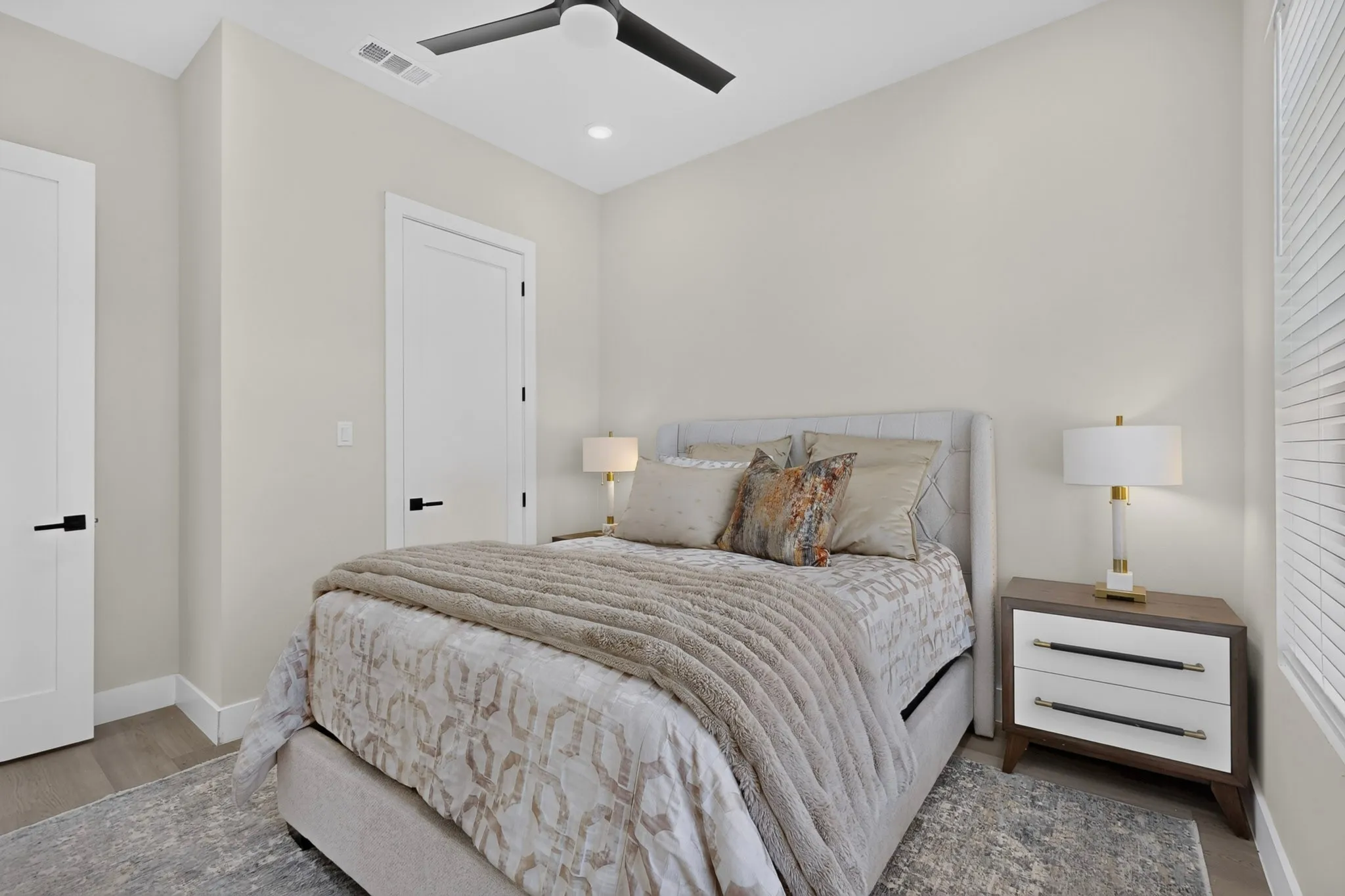 Single Family Residence For Sale in Dallas County , 3325 Hammerly Drive, Dallas, Texas 75212, 5 Bedroom, 4 Bathroom, 2 Garage spaces, 3,410 Sqft, built in 2026, mls#21390203, Real Estate Agent in Dallas, Homes For Sale in Dallas county, Homes For Sale in Dallas, Realtor in Dallas Texas, Real Estate Brokerage Independent Realty Texas, Luminita Cordes Realtor