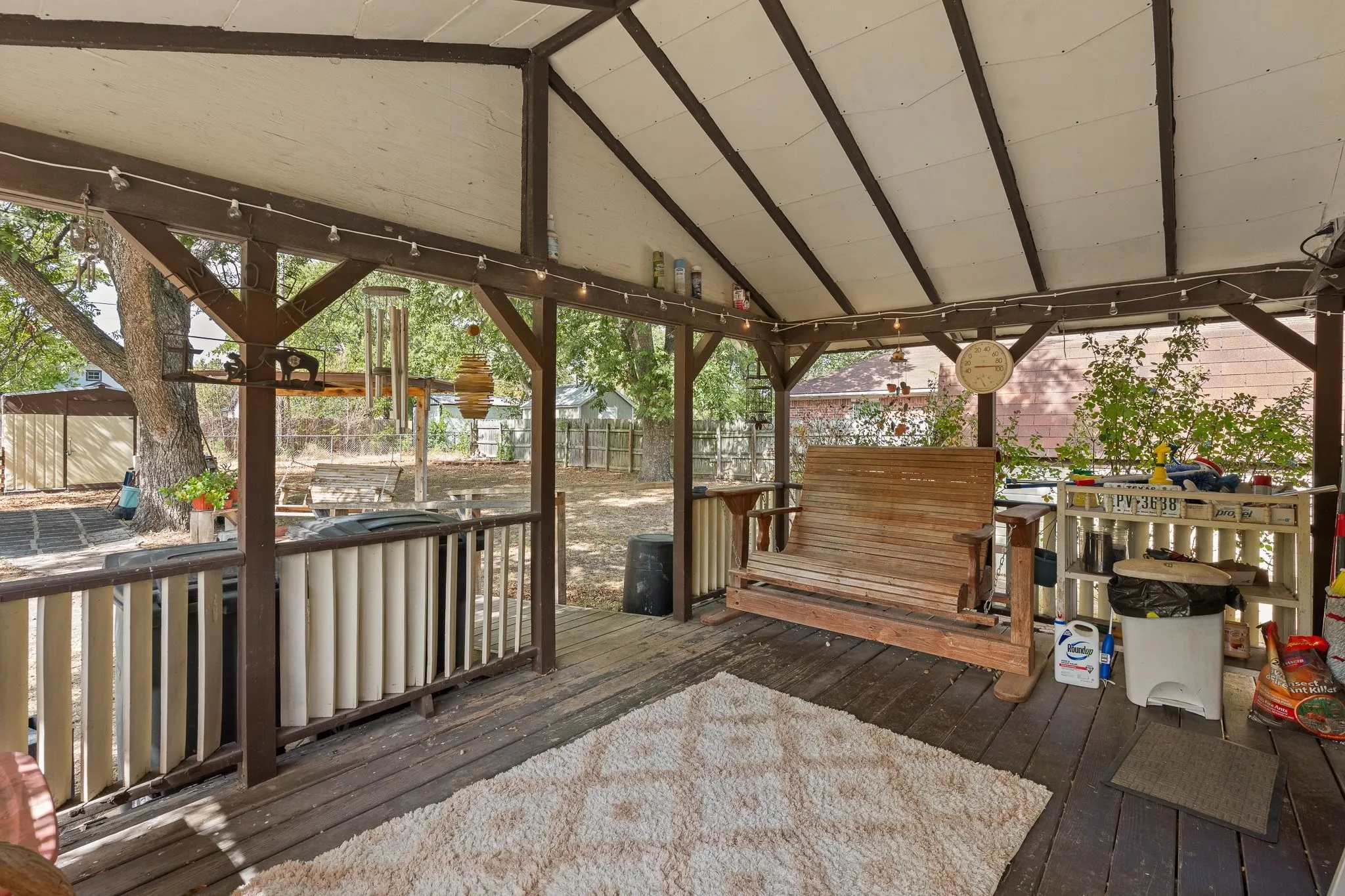 Single Family Residence For Sale in Johnson County , 706 W Lone Star Avenue, Cleburne, Texas 76033, 3 Bedroom, 1 Bathroom, Garage spaces, 936 Sqft, built in 1940, mls#21390207, Real Estate Agent in Cleburne, Homes For Sale in Johnson county, Homes For Sale in Cleburne, Realtor in Cleburne Texas, Real Estate Brokerage Independent Realty Texas, Luminita Cordes Realtor