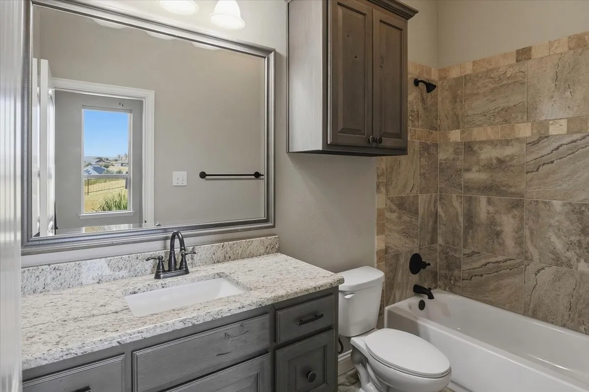 Single Family Residence For Sale in Tarrant County , 12233 Bella Palazzo Drive, Fort Worth, Texas 76126, 4 Bedroom, 3 Bathroom, 3 Garage spaces, 3,348 Sqft, built in 2014, mls#21389801, Real Estate Agent in Fort Worth, Homes For Sale in Tarrant county, Homes For Sale in Fort Worth, Realtor in Fort Worth Texas, Real Estate Brokerage Independent Realty Texas, Luminita Cordes Realtor