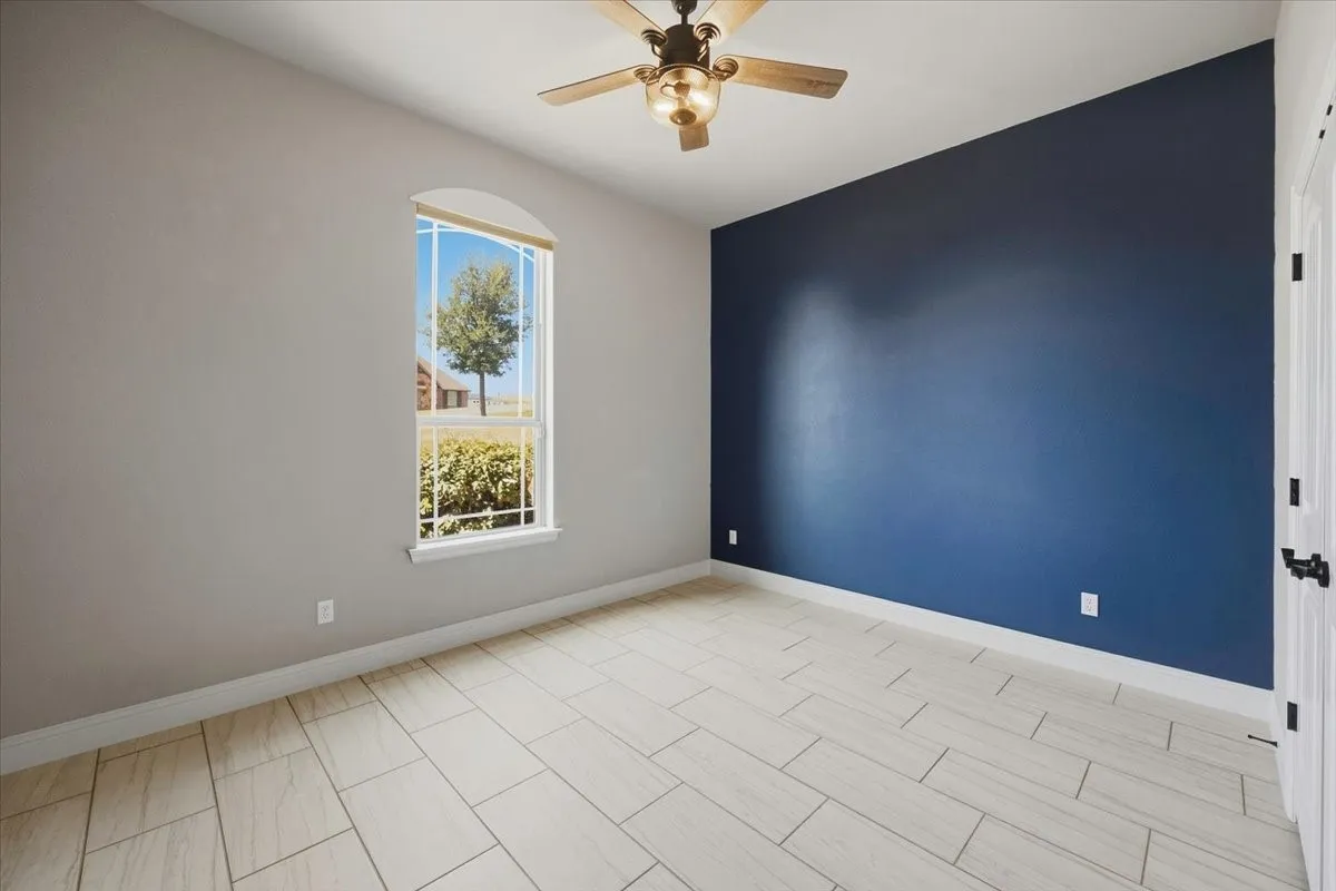 Single Family Residence For Sale in Tarrant County , 12233 Bella Palazzo Drive, Fort Worth, Texas 76126, 4 Bedroom, 3 Bathroom, 3 Garage spaces, 3,348 Sqft, built in 2014, mls#21389801, Real Estate Agent in Fort Worth, Homes For Sale in Tarrant county, Homes For Sale in Fort Worth, Realtor in Fort Worth Texas, Real Estate Brokerage Independent Realty Texas, Luminita Cordes Realtor