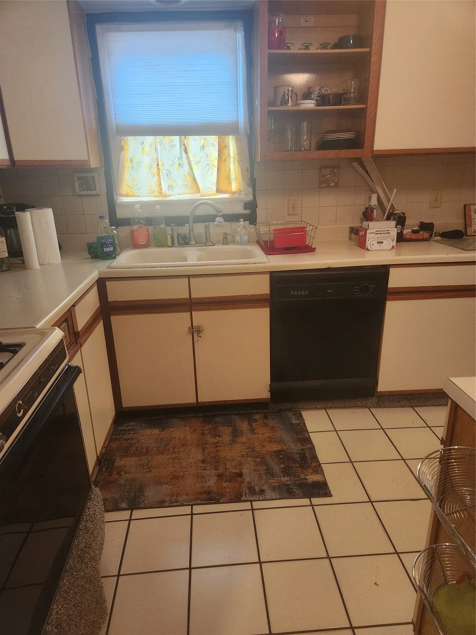 Single Family Residence For Sale in Tarrant County , 822 Woodrow Street, Arlington, Texas 76012, 4 Bedroom, 1 Bathroom, Garage spaces, 1,330 Sqft, built in 1953, mls#21389769, Real Estate Agent in Arlington, Homes For Sale in Tarrant county, Homes For Sale in Arlington, Realtor in Arlington Texas, Real Estate Brokerage Independent Realty Texas, Luminita Cordes Realtor