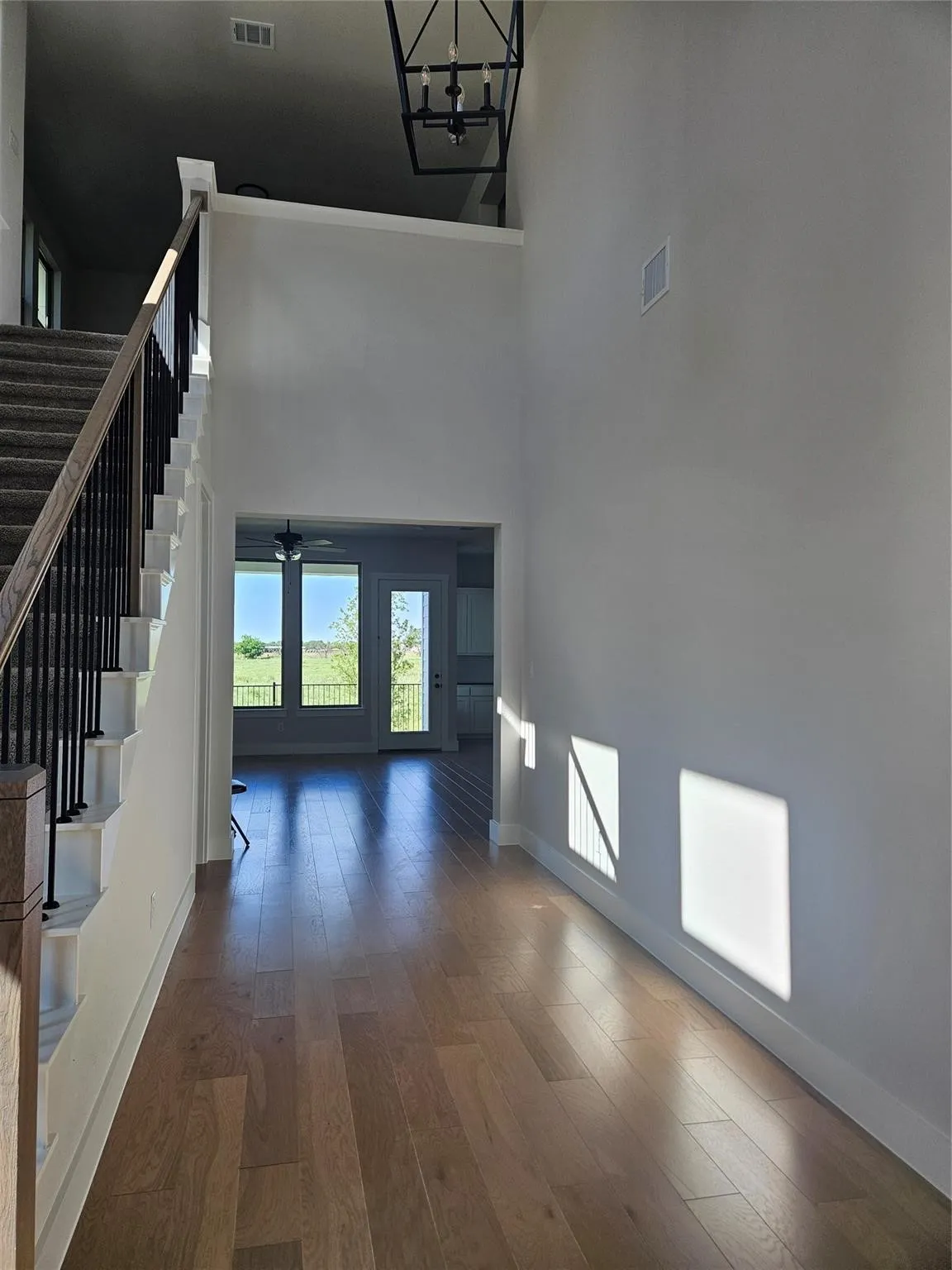 Townhouse For Rent in Collin County , 221 Chestnut Street, Celina, Texas 75009, 3 Bedroom, 3 Bathroom, 2 Garage spaces, 2,398 Sqft, built in 2025, mls#21390221, Real Estate Agent in Celina, Homes For Rent in Collin county, Homes For Rent in Celina, Realtor in Celina Texas, Real Estate Brokerage Independent Realty Texas, Luminita Cordes Realtor