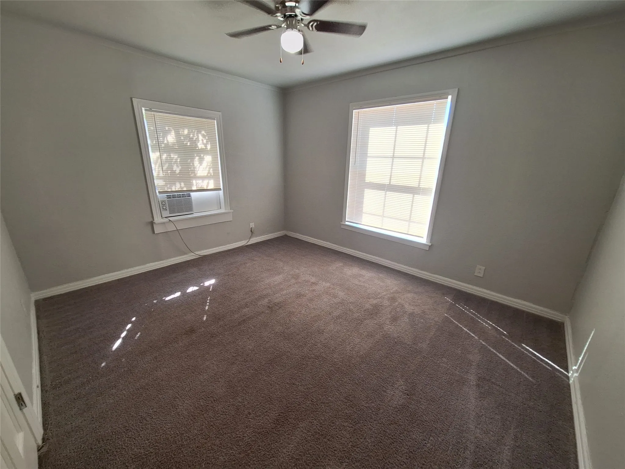 Single Family Residence For Rent in Taylor County , 3150 S 12th Street, Abilene, Texas 79605, 2 Bedroom, 1 Bathroom, 1 Garage spaces, 818 Sqft, built in 1948, mls#21390222, Real Estate Agent in Abilene, Homes For Rent in Taylor county, Homes For Rent in Abilene, Realtor in Abilene Texas, Real Estate Brokerage Independent Realty Texas, Luminita Cordes Realtor