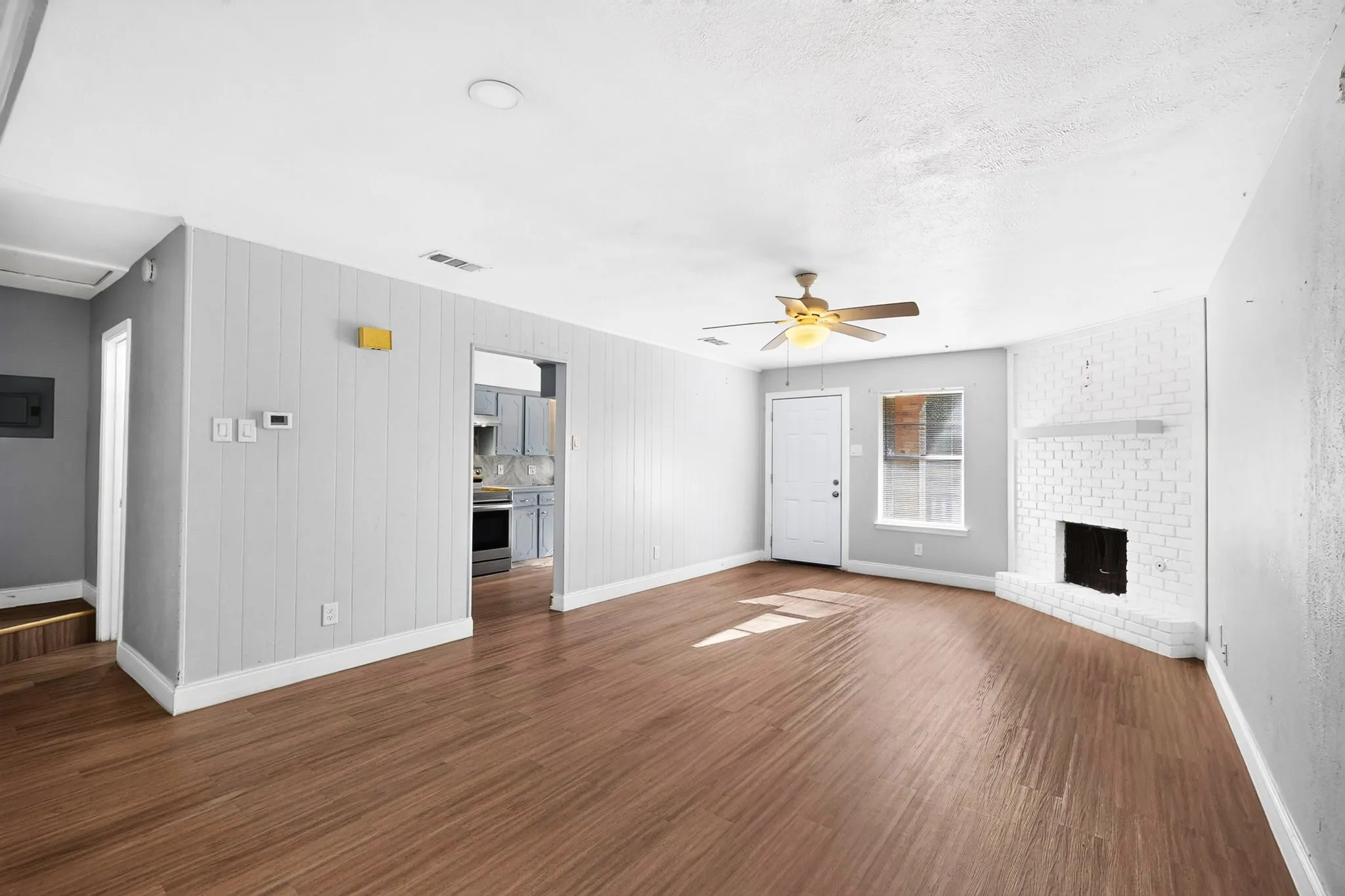 1427 view of front door from living room