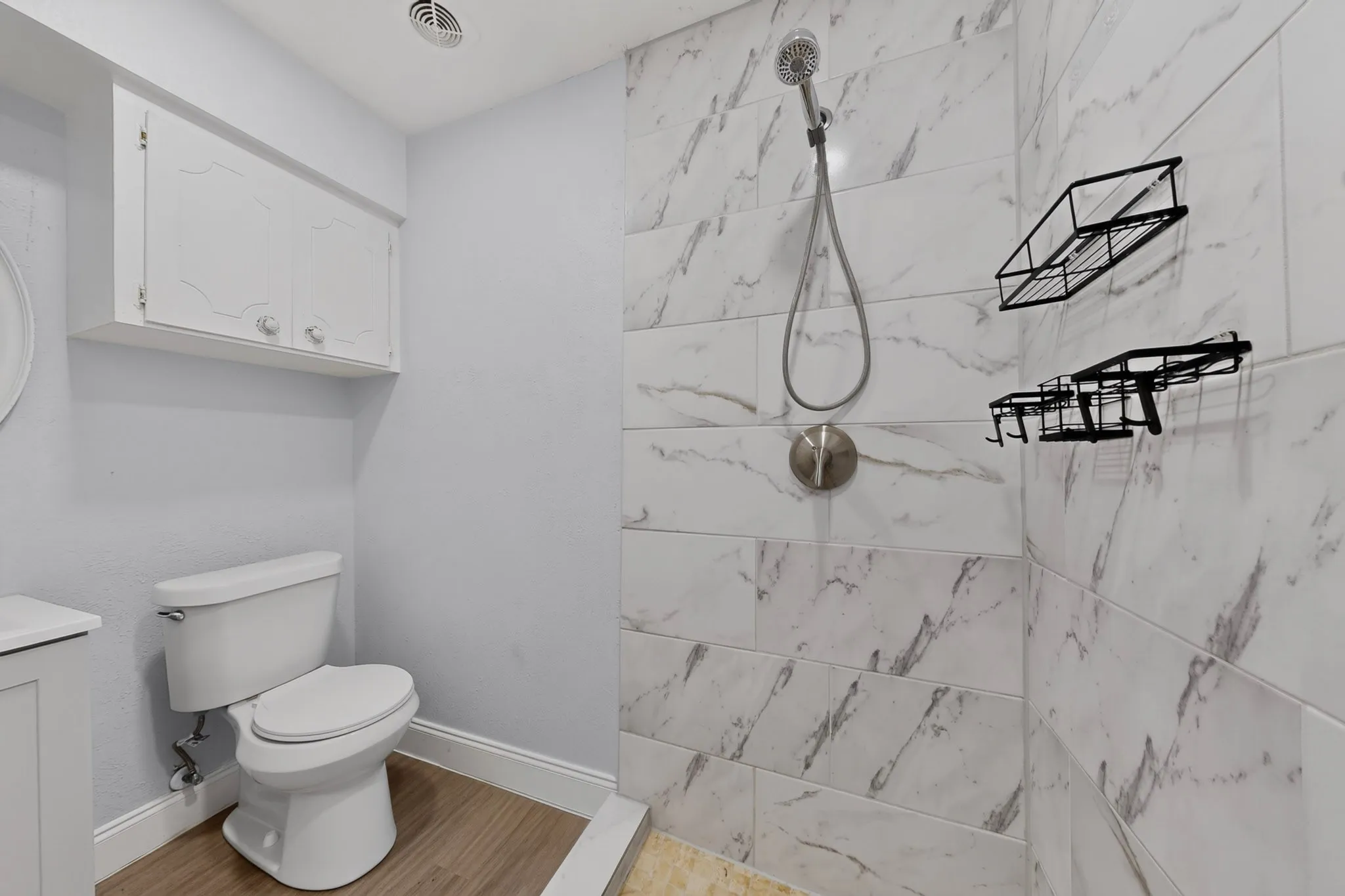 1427 full bathroom downstairs shower