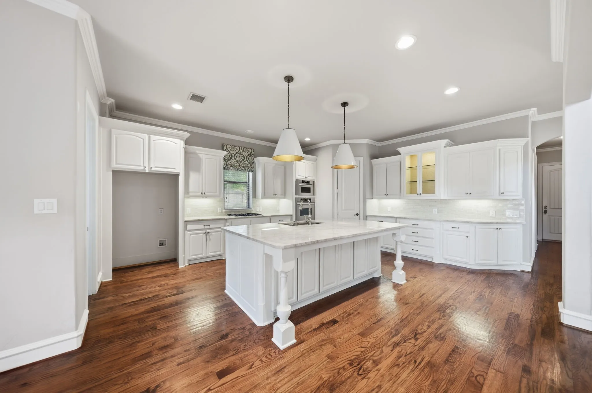Single Family Residence For Rent in Collin County , 11524 Seaside Lane, Frisco, Texas 75035, 5 Bedroom, 4 Bathroom, 3 Garage spaces, 4,542 Sqft, built in 2007, mls#21390198, Real Estate Agent in Frisco, Homes For Rent in Collin county, Homes For Rent in Frisco, Realtor in Frisco Texas, Real Estate Brokerage Independent Realty Texas, Luminita Cordes Realtor