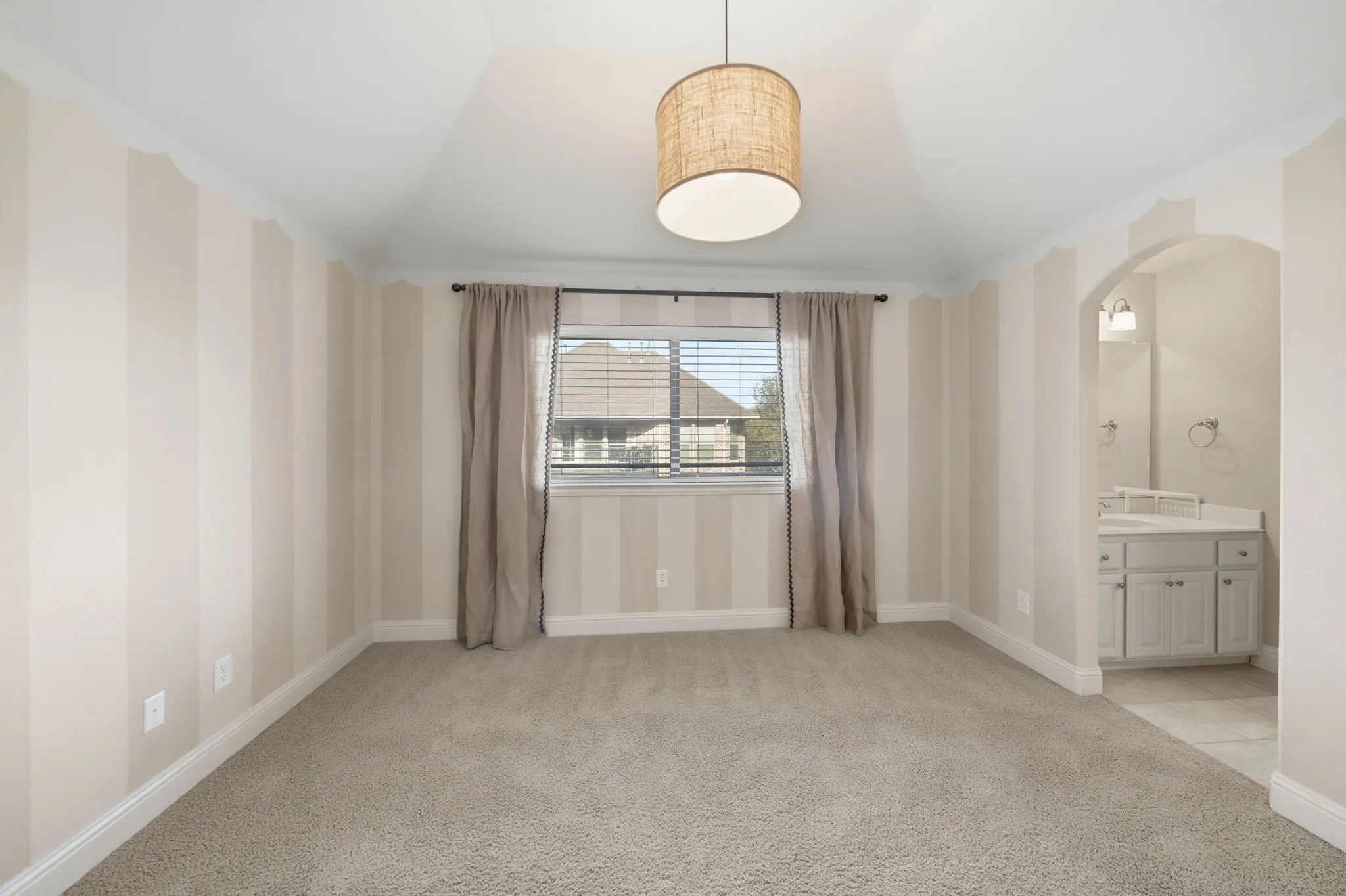 Single Family Residence For Rent in Collin County , 11524 Seaside Lane, Frisco, Texas 75035, 5 Bedroom, 4 Bathroom, 3 Garage spaces, 4,542 Sqft, built in 2007, mls#21390198, Real Estate Agent in Frisco, Homes For Rent in Collin county, Homes For Rent in Frisco, Realtor in Frisco Texas, Real Estate Brokerage Independent Realty Texas, Luminita Cordes Realtor