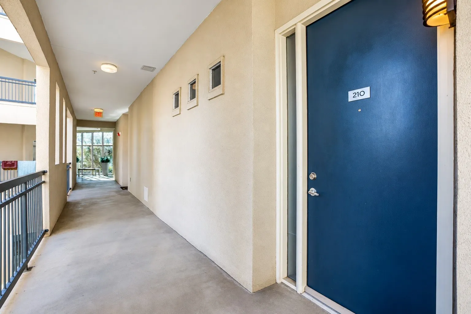 Condominium For Rent in Dallas County , 2950 Mckinney Avenue 210, Dallas, Texas 75024, 1 Bedroom, 2 Bathroom, Garage spaces, 1,025 Sqft, built in 2006, mls#21389937, Real Estate Agent in Dallas, Homes For Rent in Dallas county, Homes For Rent in Dallas, Realtor in Dallas Texas, Real Estate Brokerage Independent Realty Texas, Luminita Cordes Realtor