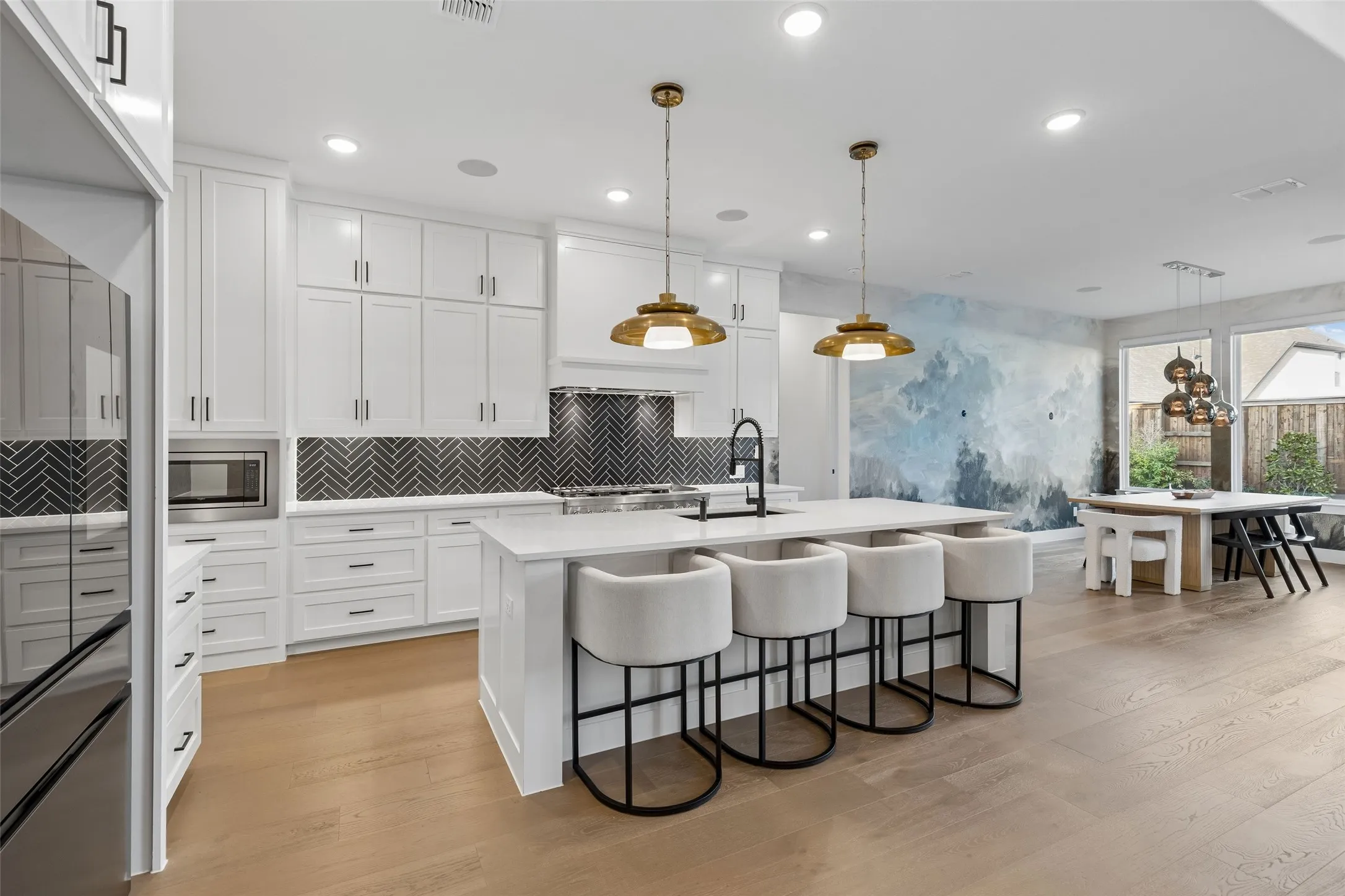 Single Family Residence For Sale in Denton County , 580 Neale Street, Prosper, Texas 75078, 5 Bedroom, 5 Bathroom, 3 Garage spaces, 4,212 Sqft, built in 2022, mls#21390018, Real Estate Agent in Prosper, Homes For Sale in Denton county, Homes For Sale in Prosper, Realtor in Prosper Texas, Real Estate Brokerage Independent Realty Texas, Luminita Cordes Realtor