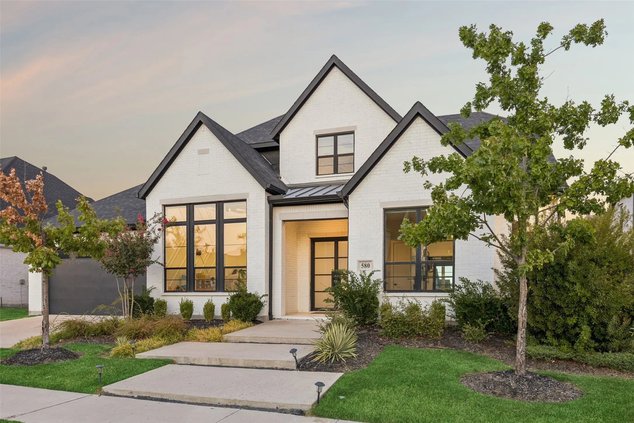 Single Family Residence For Sale in Denton County , 580 Neale Street, Prosper, Texas 75078, 5 Bedroom, 5 Bathroom, 3 Garage spaces, 4,212 Sqft, built in 2022, mls#21390018, Real Estate Agent in Prosper, Homes For Sale in Denton county, Homes For Sale in Prosper, Realtor in Prosper Texas, Real Estate Brokerage Independent Realty Texas, Luminita Cordes Realtor