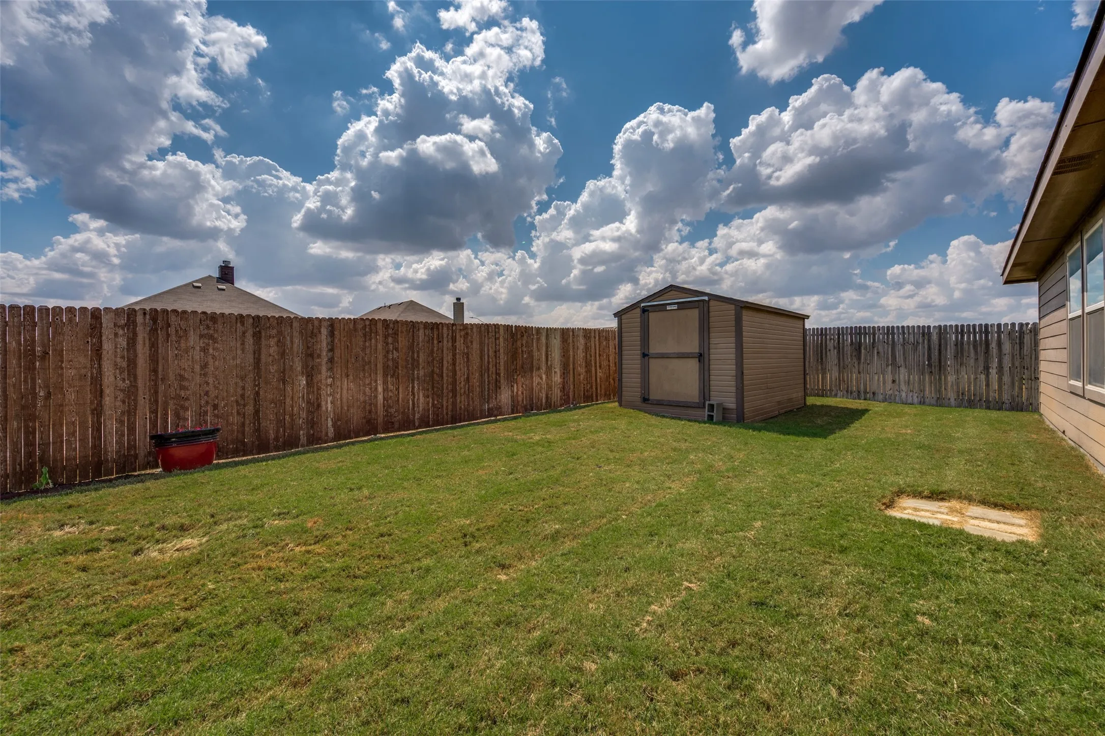 Single Family Residence For Sale in Tarrant County , 4733 Feltleaf Avenue, Fort Worth, Texas 76036, 5 Bedroom, 2 Bathroom, 2 Garage spaces, 2,154 Sqft, built in 2019, mls#21387338, Real Estate Agent in Fort Worth, Homes For Sale in Tarrant county, Homes For Sale in Fort Worth, Realtor in Fort Worth Texas, Real Estate Brokerage Independent Realty Texas, Luminita Cordes Realtor
