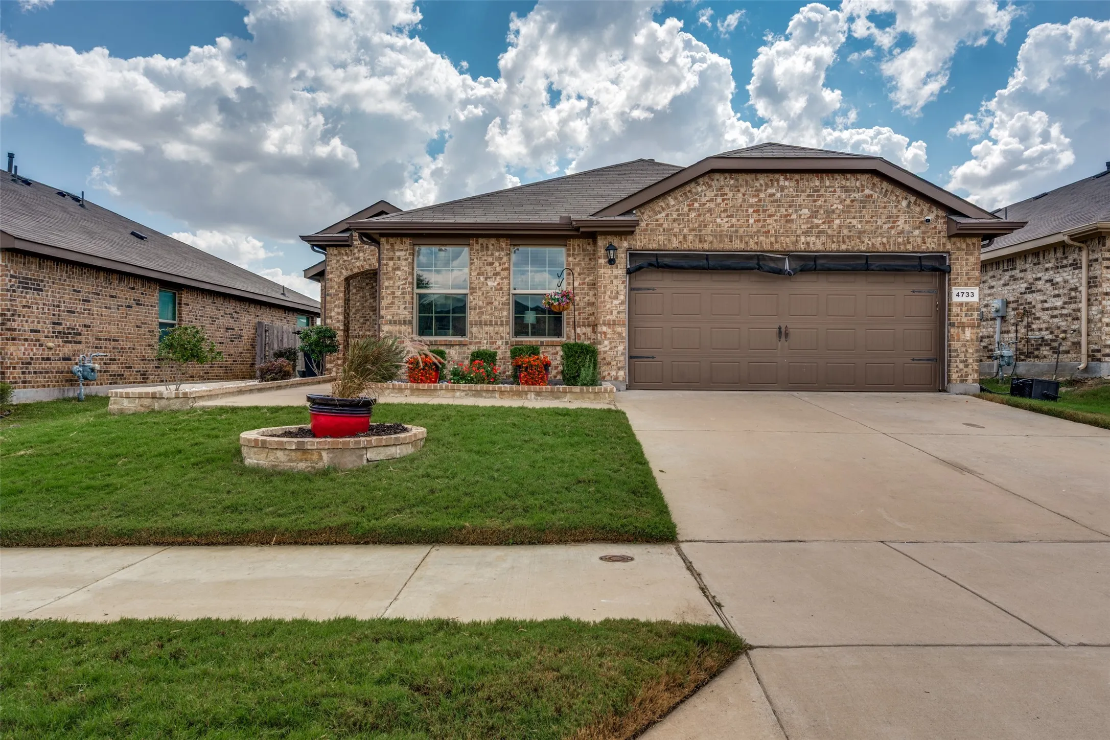 Single Family Residence For Sale in Tarrant County , 4733 Feltleaf Avenue, Fort Worth, Texas 76036, 5 Bedroom, 2 Bathroom, 2 Garage spaces, 2,154 Sqft, built in 2019, mls#21387338, Real Estate Agent in Fort Worth, Homes For Sale in Tarrant county, Homes For Sale in Fort Worth, Realtor in Fort Worth Texas, Real Estate Brokerage Independent Realty Texas, Luminita Cordes Realtor