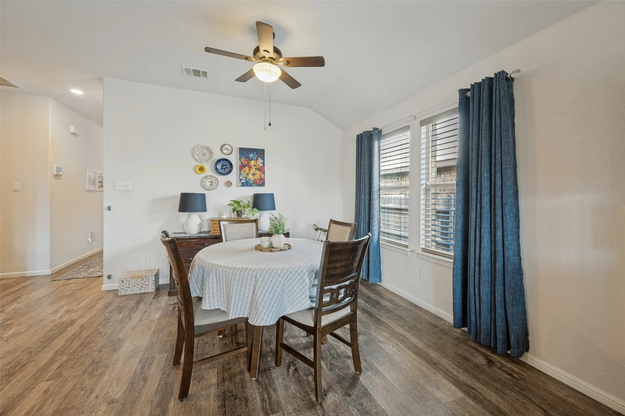 Single Family Residence For Sale in Tarrant County , 4733 Feltleaf Avenue, Fort Worth, Texas 76036, 5 Bedroom, 2 Bathroom, 2 Garage spaces, 2,154 Sqft, built in 2019, mls#21387338, Real Estate Agent in Fort Worth, Homes For Sale in Tarrant county, Homes For Sale in Fort Worth, Realtor in Fort Worth Texas, Real Estate Brokerage Independent Realty Texas, Luminita Cordes Realtor