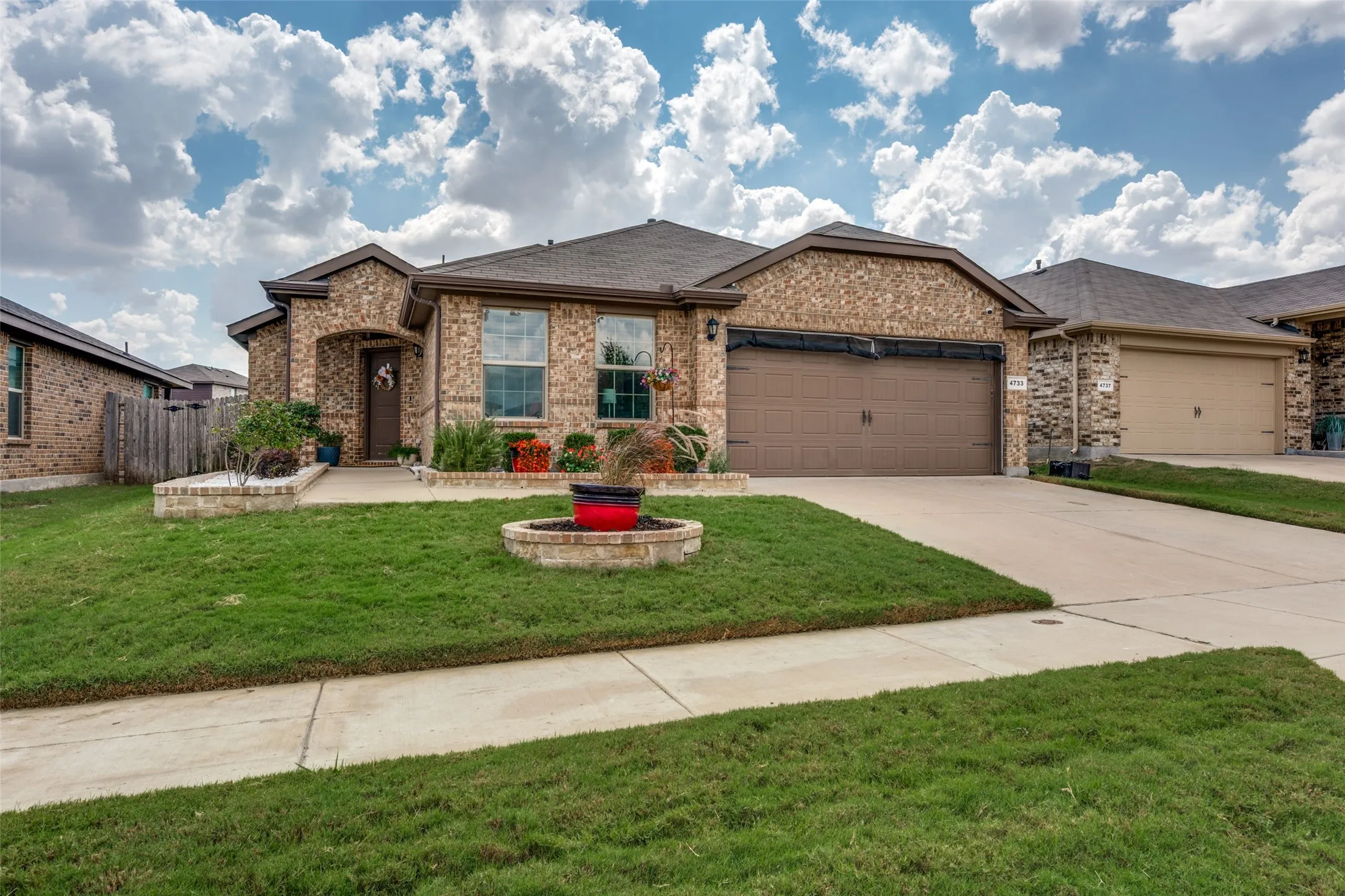 Single Family Residence For Sale in Tarrant County , 4733 Feltleaf Avenue, Fort Worth, Texas 76036, 5 Bedroom, 2 Bathroom, 2 Garage spaces, 2,154 Sqft, built in 2019, mls#21387338, Real Estate Agent in Fort Worth, Homes For Sale in Tarrant county, Homes For Sale in Fort Worth, Realtor in Fort Worth Texas, Real Estate Brokerage Independent Realty Texas, Luminita Cordes Realtor