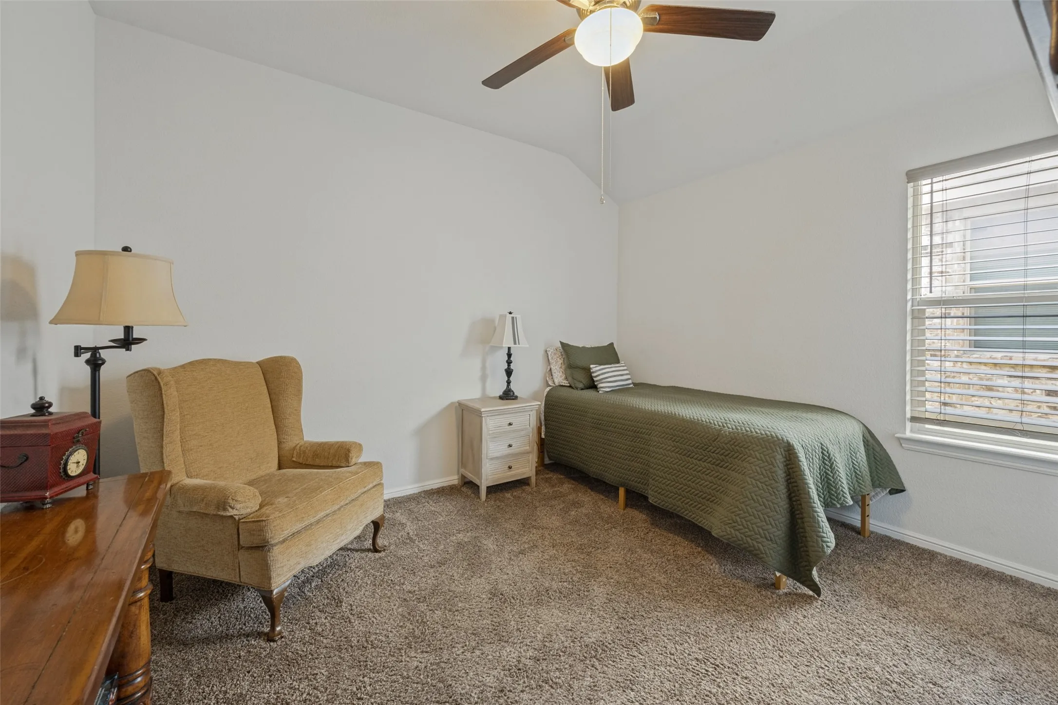 Single Family Residence For Sale in Tarrant County , 4733 Feltleaf Avenue, Fort Worth, Texas 76036, 5 Bedroom, 2 Bathroom, 2 Garage spaces, 2,154 Sqft, built in 2019, mls#21387338, Real Estate Agent in Fort Worth, Homes For Sale in Tarrant county, Homes For Sale in Fort Worth, Realtor in Fort Worth Texas, Real Estate Brokerage Independent Realty Texas, Luminita Cordes Realtor