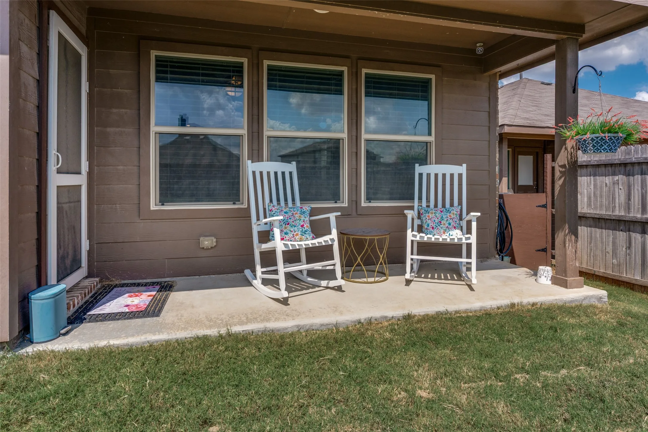 Single Family Residence For Sale in Tarrant County , 4733 Feltleaf Avenue, Fort Worth, Texas 76036, 5 Bedroom, 2 Bathroom, 2 Garage spaces, 2,154 Sqft, built in 2019, mls#21387338, Real Estate Agent in Fort Worth, Homes For Sale in Tarrant county, Homes For Sale in Fort Worth, Realtor in Fort Worth Texas, Real Estate Brokerage Independent Realty Texas, Luminita Cordes Realtor