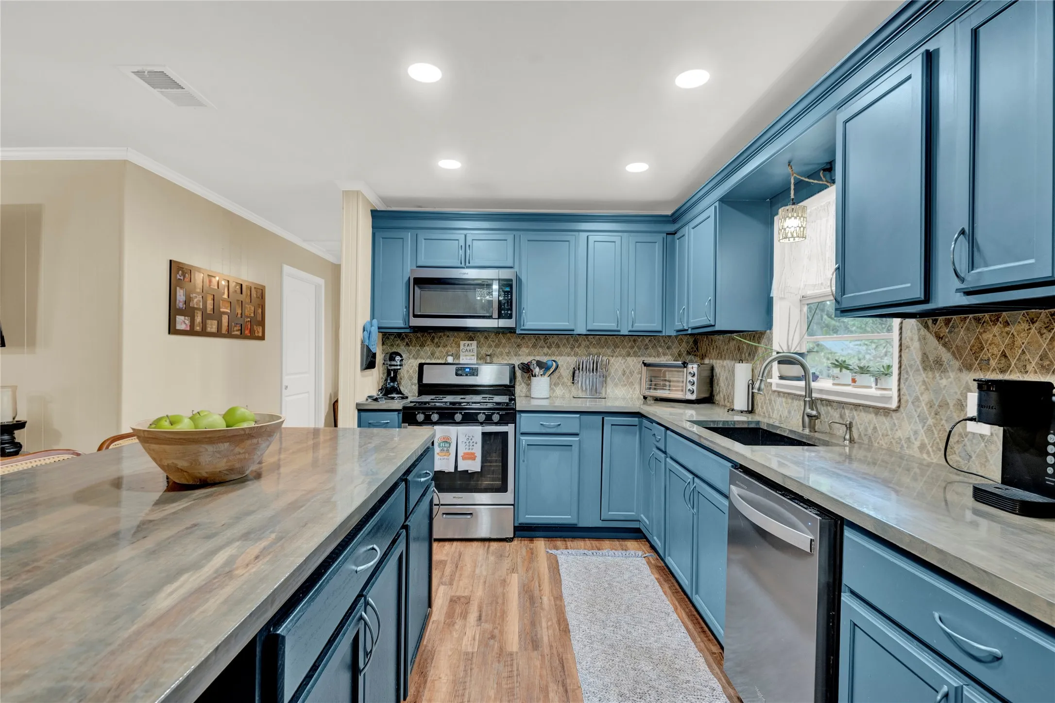 Single Family Residence For Sale in Limestone County , 354 Lcr Redbud A, Mexia, Texas 76667, 3 Bedroom, 2 Bathroom, Garage spaces, 1,524 Sqft, built in 1983, mls#21385118, Real Estate Agent in Mexia, Homes For Sale in Limestone county, Homes For Sale in Mexia, Realtor in Mexia Texas, Real Estate Brokerage Independent Realty Texas, Luminita Cordes Realtor