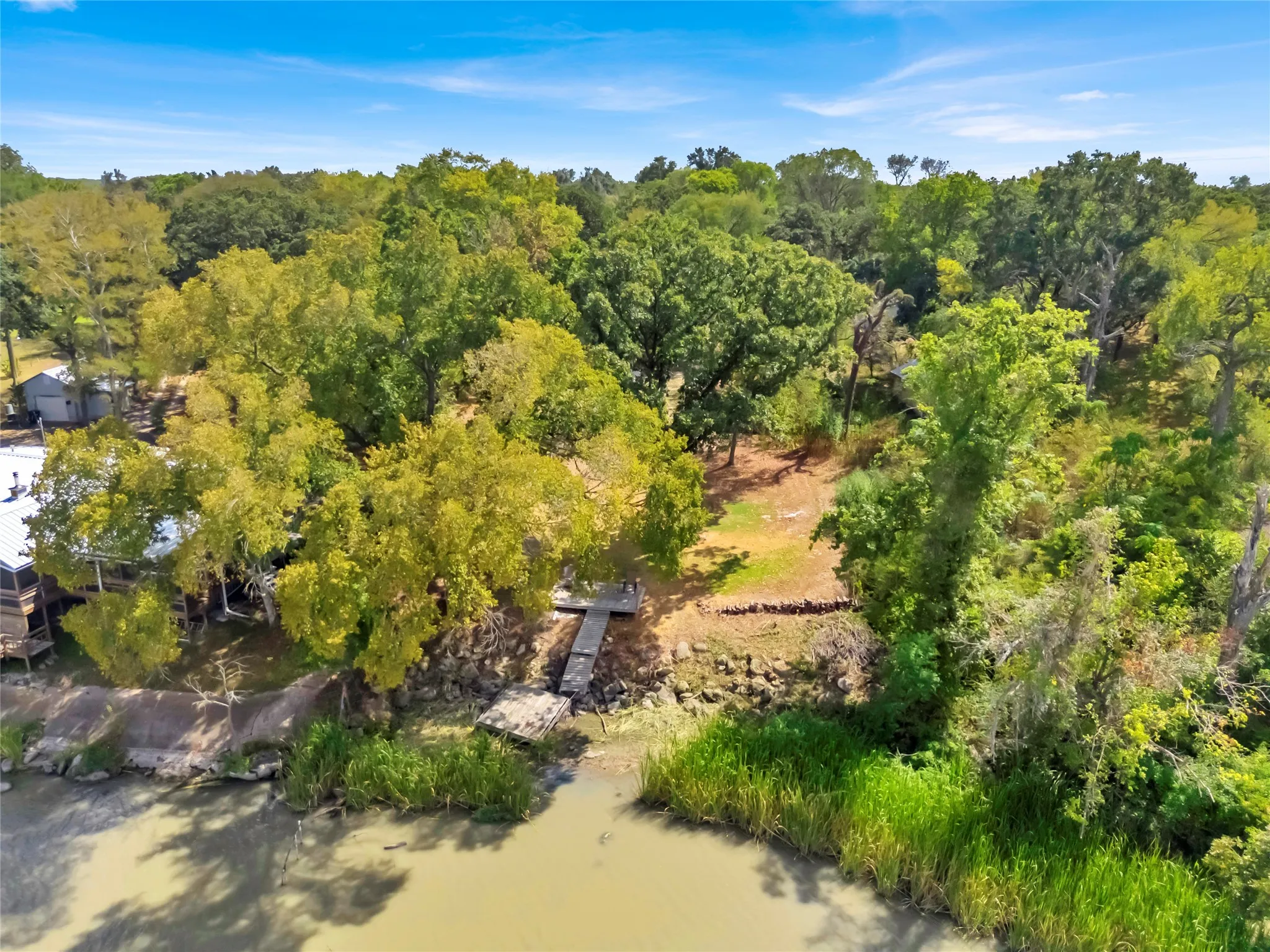 Single Family Residence For Sale in Limestone County , 354 Lcr Redbud A, Mexia, Texas 76667, 3 Bedroom, 2 Bathroom, Garage spaces, 1,524 Sqft, built in 1983, mls#21385118, Real Estate Agent in Mexia, Homes For Sale in Limestone county, Homes For Sale in Mexia, Realtor in Mexia Texas, Real Estate Brokerage Independent Realty Texas, Luminita Cordes Realtor