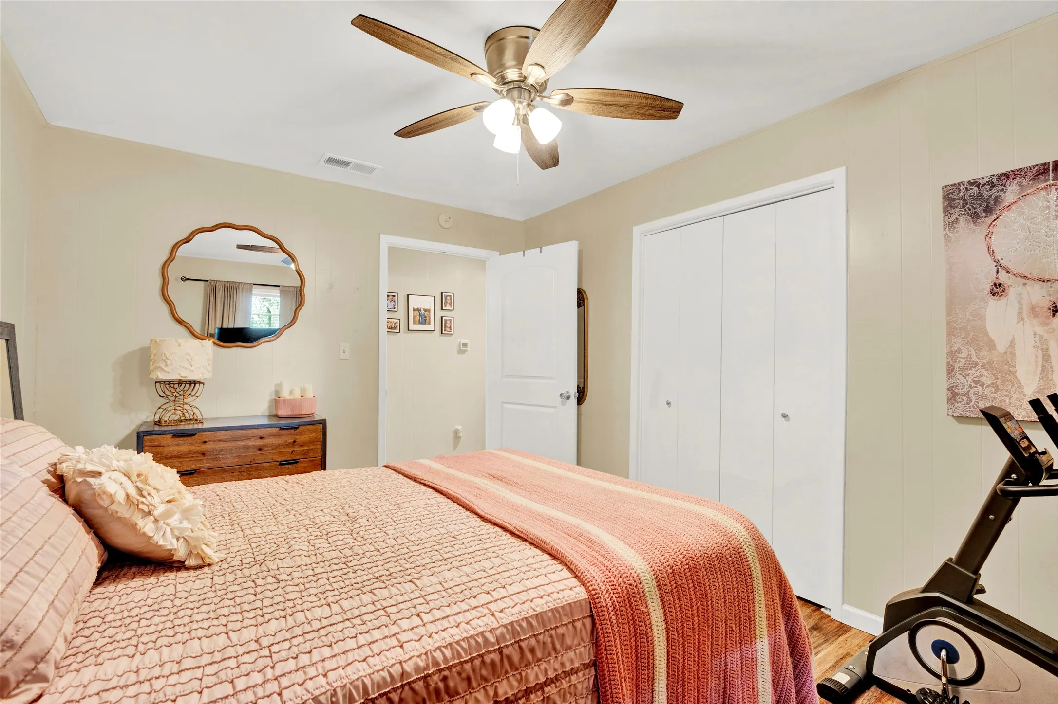 Single Family Residence For Sale in Limestone County , 354 Lcr Redbud A, Mexia, Texas 76667, 3 Bedroom, 2 Bathroom, Garage spaces, 1,524 Sqft, built in 1983, mls#21385118, Real Estate Agent in Mexia, Homes For Sale in Limestone county, Homes For Sale in Mexia, Realtor in Mexia Texas, Real Estate Brokerage Independent Realty Texas, Luminita Cordes Realtor