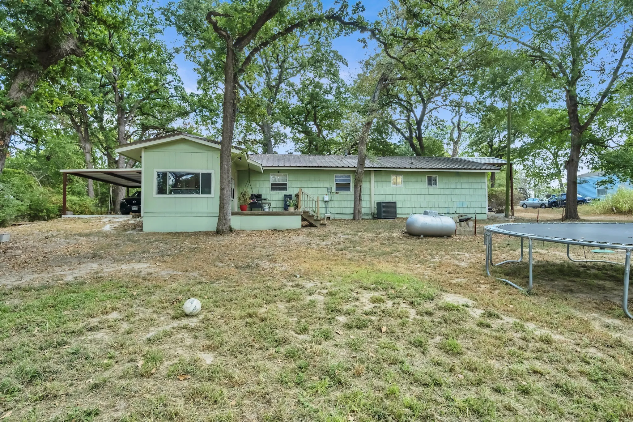 Single Family Residence For Sale in Limestone County , 354 Lcr Redbud A, Mexia, Texas 76667, 3 Bedroom, 2 Bathroom, Garage spaces, 1,524 Sqft, built in 1983, mls#21385118, Real Estate Agent in Mexia, Homes For Sale in Limestone county, Homes For Sale in Mexia, Realtor in Mexia Texas, Real Estate Brokerage Independent Realty Texas, Luminita Cordes Realtor