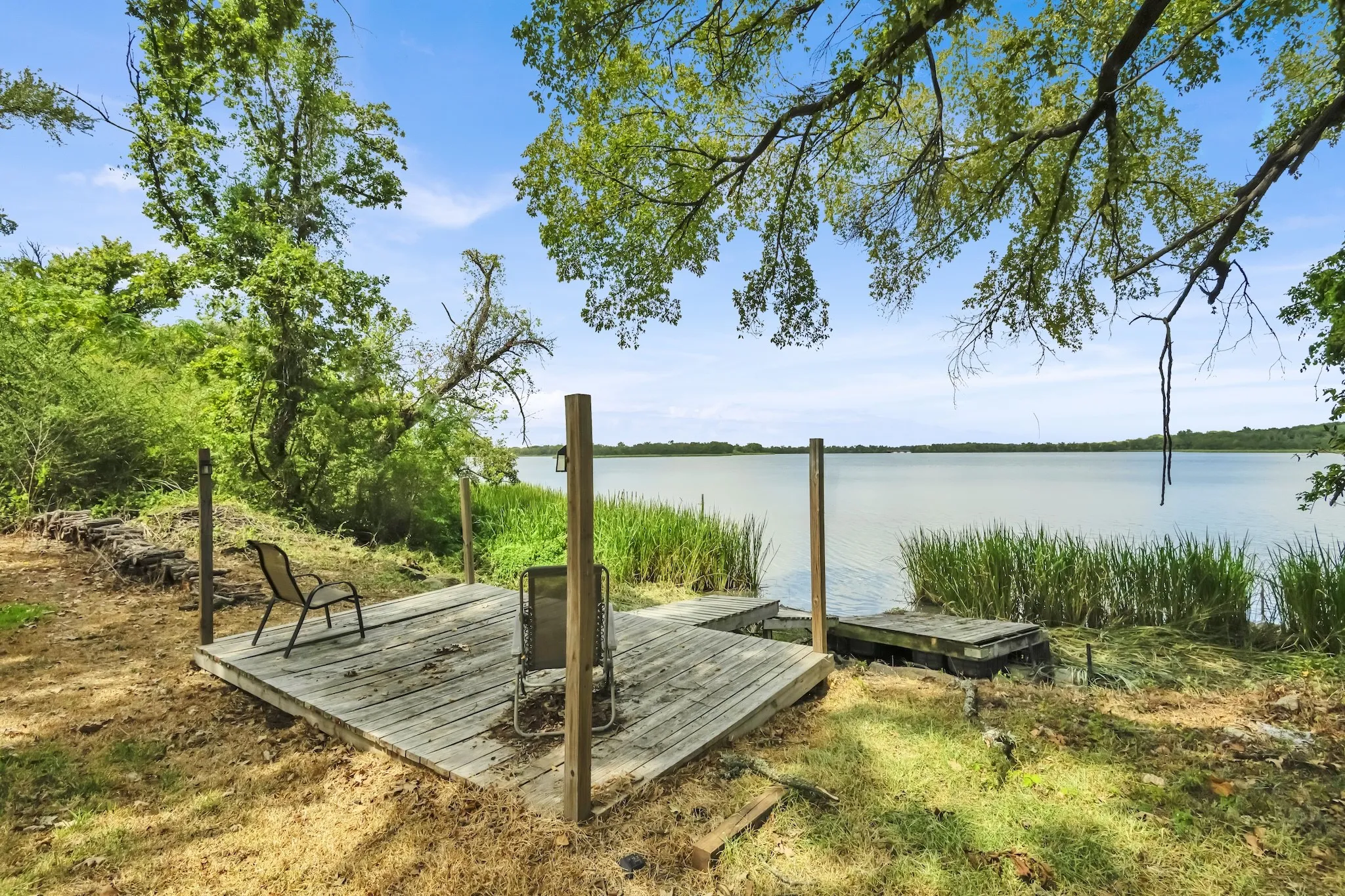 Single Family Residence For Sale in Limestone County , 354 Lcr Redbud A, Mexia, Texas 76667, 3 Bedroom, 2 Bathroom, Garage spaces, 1,524 Sqft, built in 1983, mls#21385118, Real Estate Agent in Mexia, Homes For Sale in Limestone county, Homes For Sale in Mexia, Realtor in Mexia Texas, Real Estate Brokerage Independent Realty Texas, Luminita Cordes Realtor