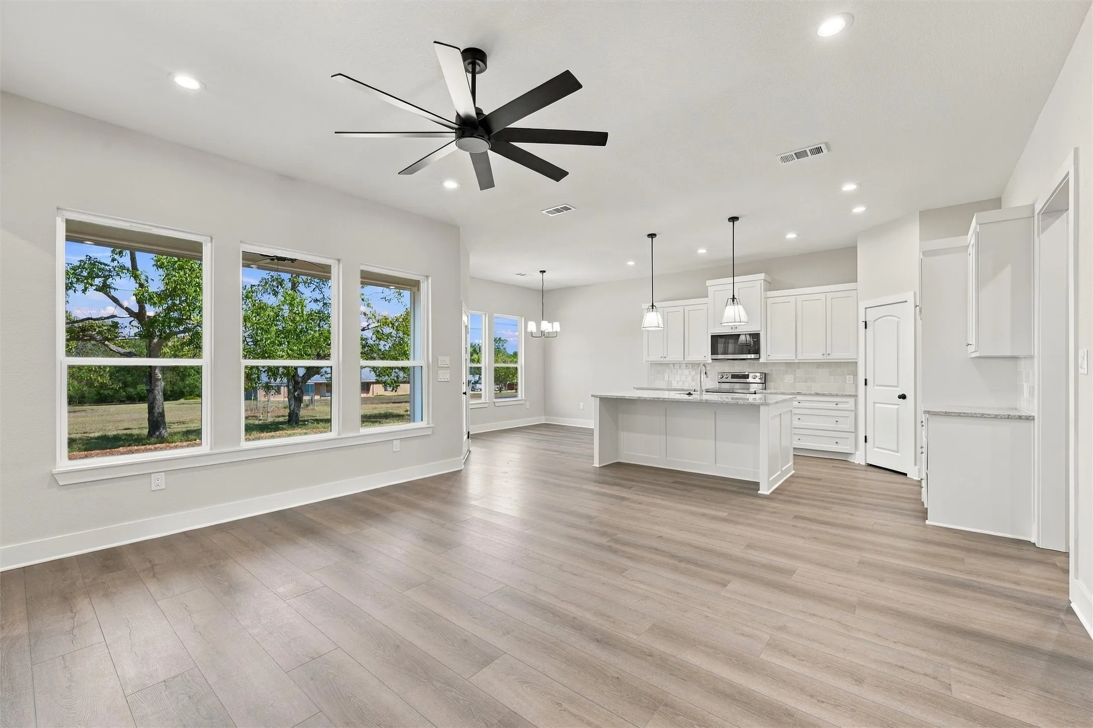 Single Family Residence For Sale in Bosque County , 96 N Seventh, Valley Mills, Texas 76689, 3 Bedroom, 2 Bathroom, 2 Garage spaces, 1,515 Sqft, built in 2026, mls#21390228, Real Estate Agent in Valley Mills, Homes For Sale in Bosque county, Homes For Sale in Valley Mills, Realtor in Valley Mills Texas, Real Estate Brokerage Independent Realty Texas, Luminita Cordes Realtor