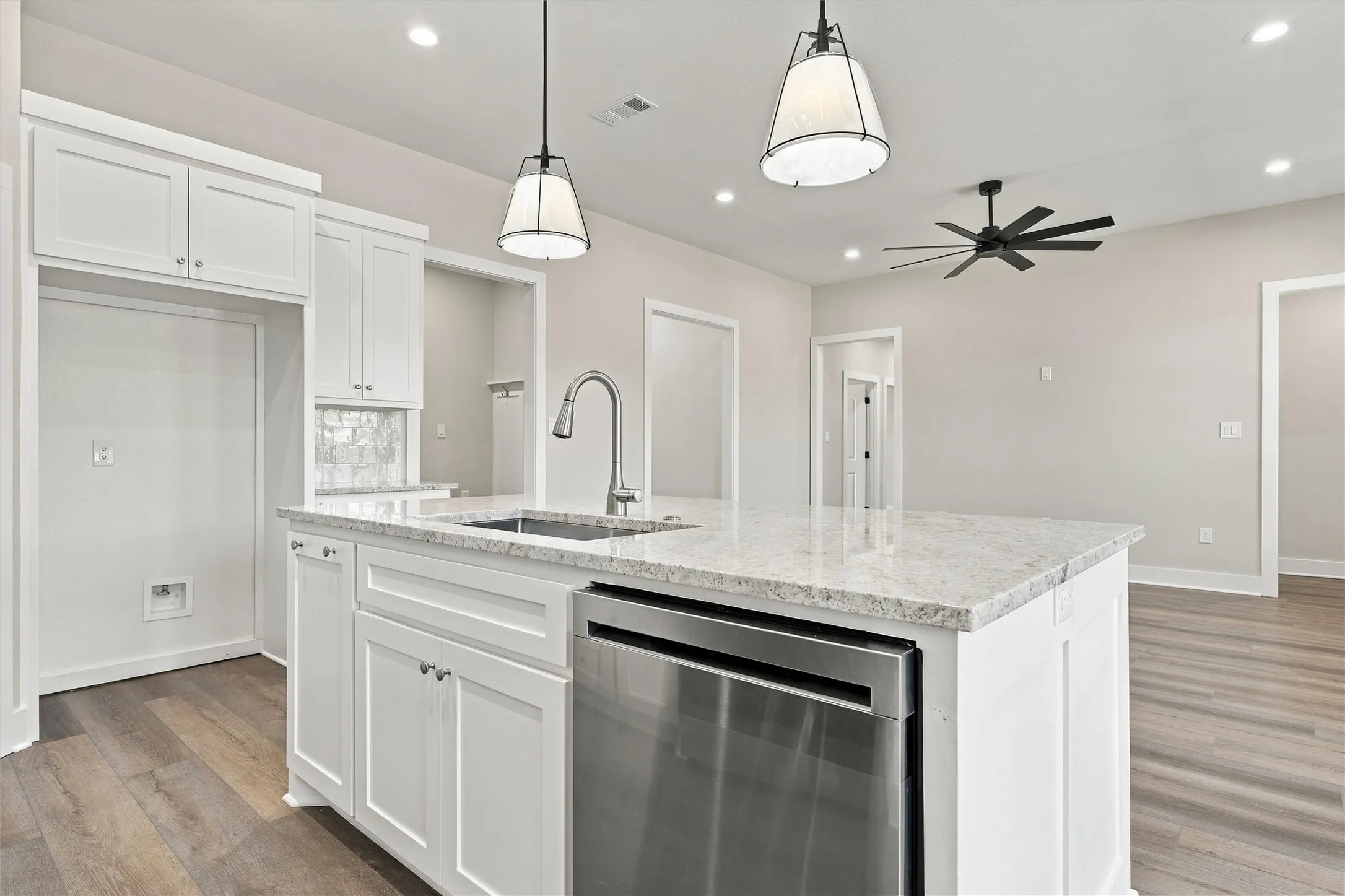 Single Family Residence For Sale in Bosque County , 96 N Seventh, Valley Mills, Texas 76689, 3 Bedroom, 2 Bathroom, 2 Garage spaces, 1,515 Sqft, built in 2026, mls#21390228, Real Estate Agent in Valley Mills, Homes For Sale in Bosque county, Homes For Sale in Valley Mills, Realtor in Valley Mills Texas, Real Estate Brokerage Independent Realty Texas, Luminita Cordes Realtor