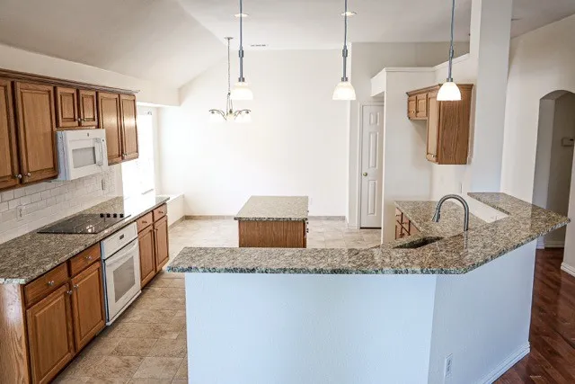 Single Family Residence For Sale in Denton County , 9244 WICHITA Trail, Frisco, Texas 75034, 3 Bedroom, 2 Bathroom, 2 Garage spaces, 2,193 Sqft, built in 1998, mls#21389433, Real Estate Agent in Frisco, Homes For Sale in Denton county, Homes For Sale in Frisco, Realtor in Frisco Texas, Real Estate Brokerage Independent Realty Texas, Luminita Cordes Realtor