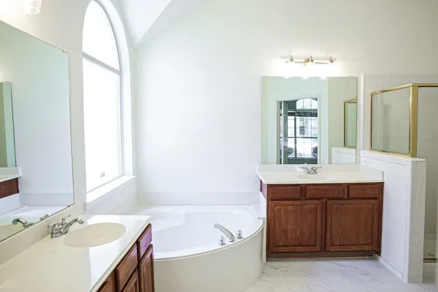 Single Family Residence For Sale in Denton County , 9244 WICHITA Trail, Frisco, Texas 75034, 3 Bedroom, 2 Bathroom, 2 Garage spaces, 2,193 Sqft, built in 1998, mls#21389433, Real Estate Agent in Frisco, Homes For Sale in Denton county, Homes For Sale in Frisco, Realtor in Frisco Texas, Real Estate Brokerage Independent Realty Texas, Luminita Cordes Realtor
