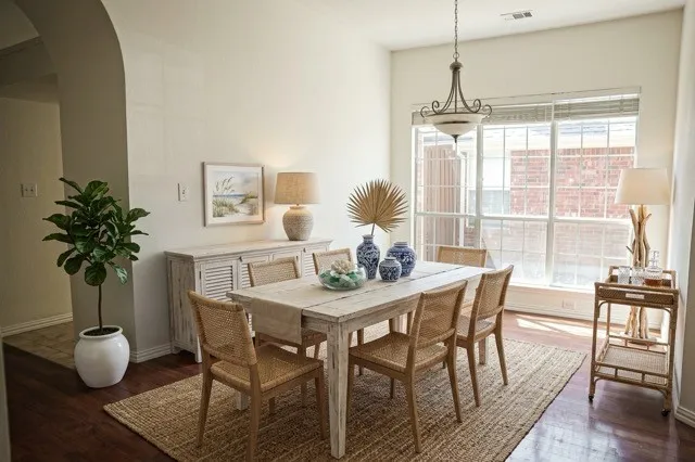 Single Family Residence For Sale in Denton County , 9244 WICHITA Trail, Frisco, Texas 75034, 3 Bedroom, 2 Bathroom, 2 Garage spaces, 2,193 Sqft, built in 1998, mls#21389433, Real Estate Agent in Frisco, Homes For Sale in Denton county, Homes For Sale in Frisco, Realtor in Frisco Texas, Real Estate Brokerage Independent Realty Texas, Luminita Cordes Realtor